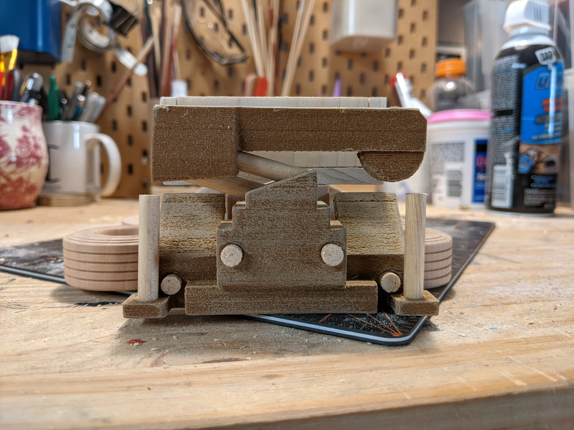 Assembling HEMTT craine