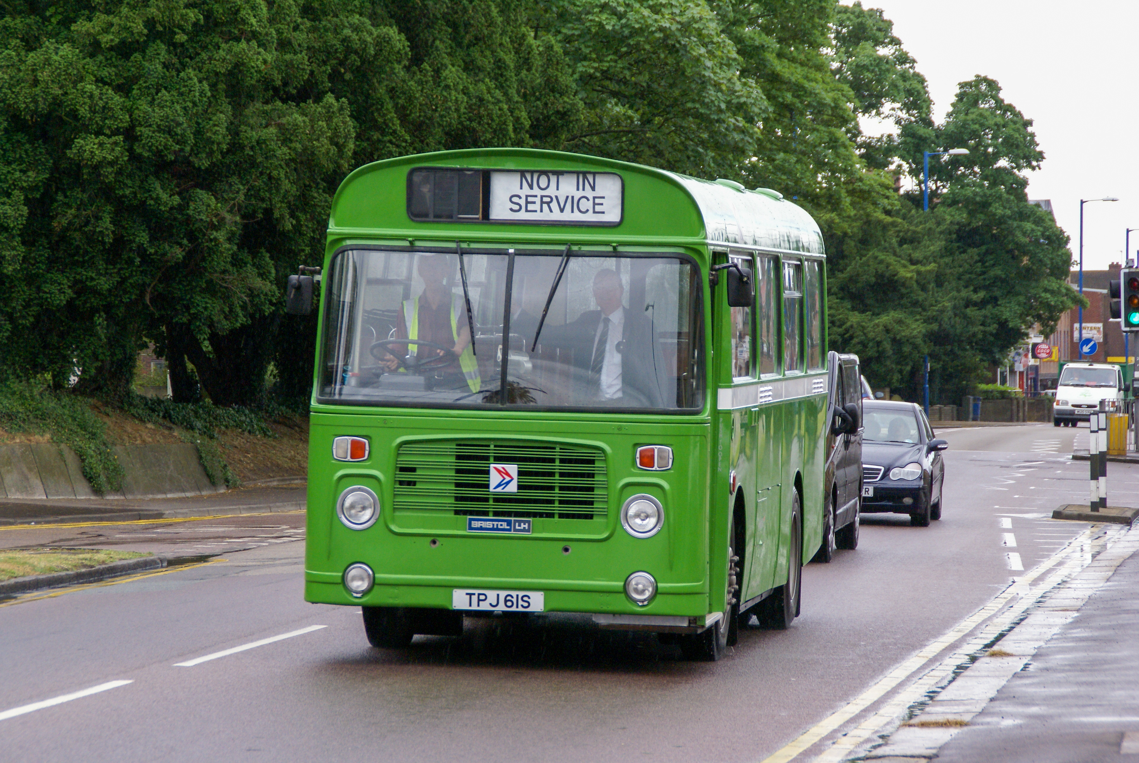 London Country TPJ61S Potters Bar 5th July 2008