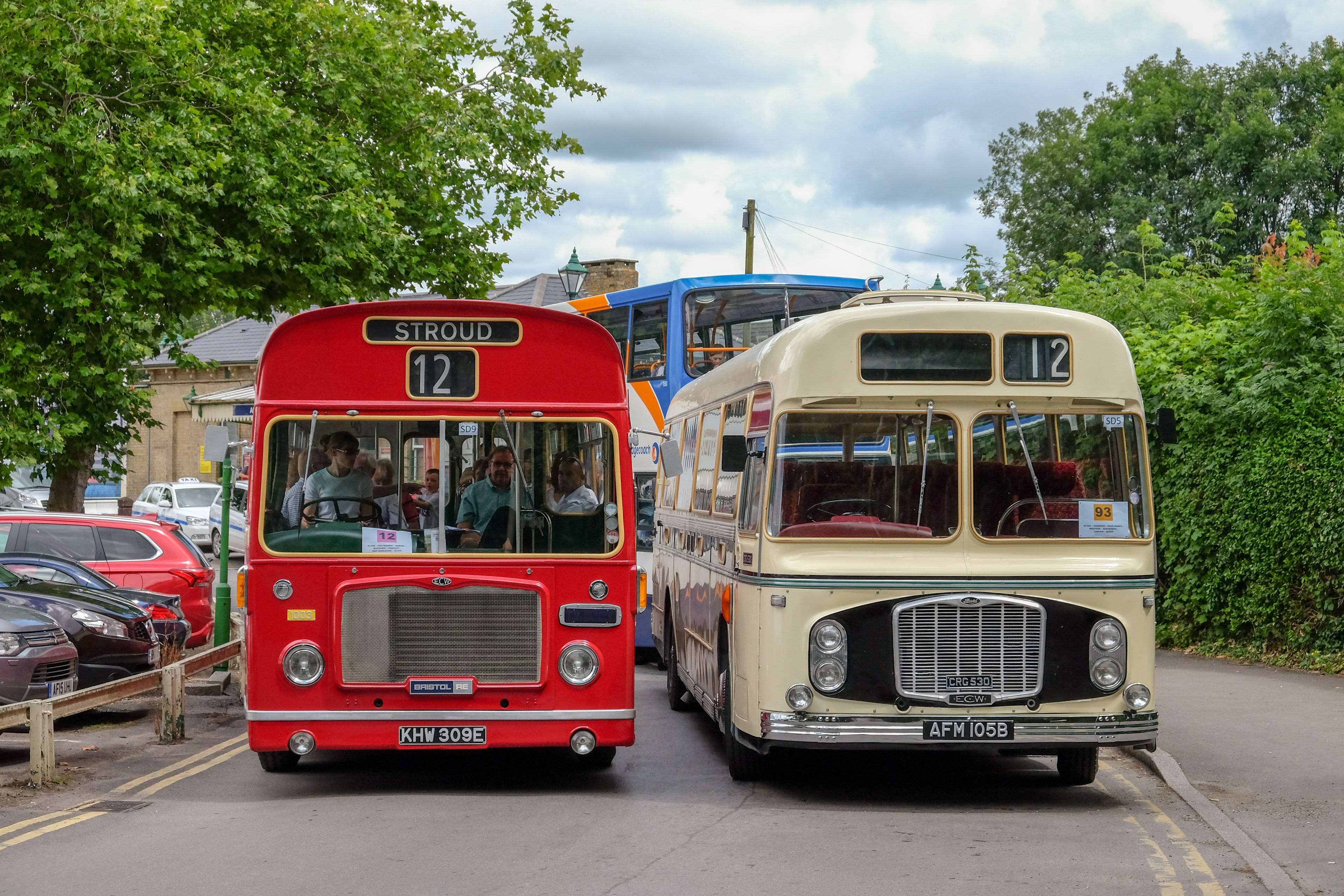 Bristol RE's KHW309E & AFM105B Alton 16th July 2016