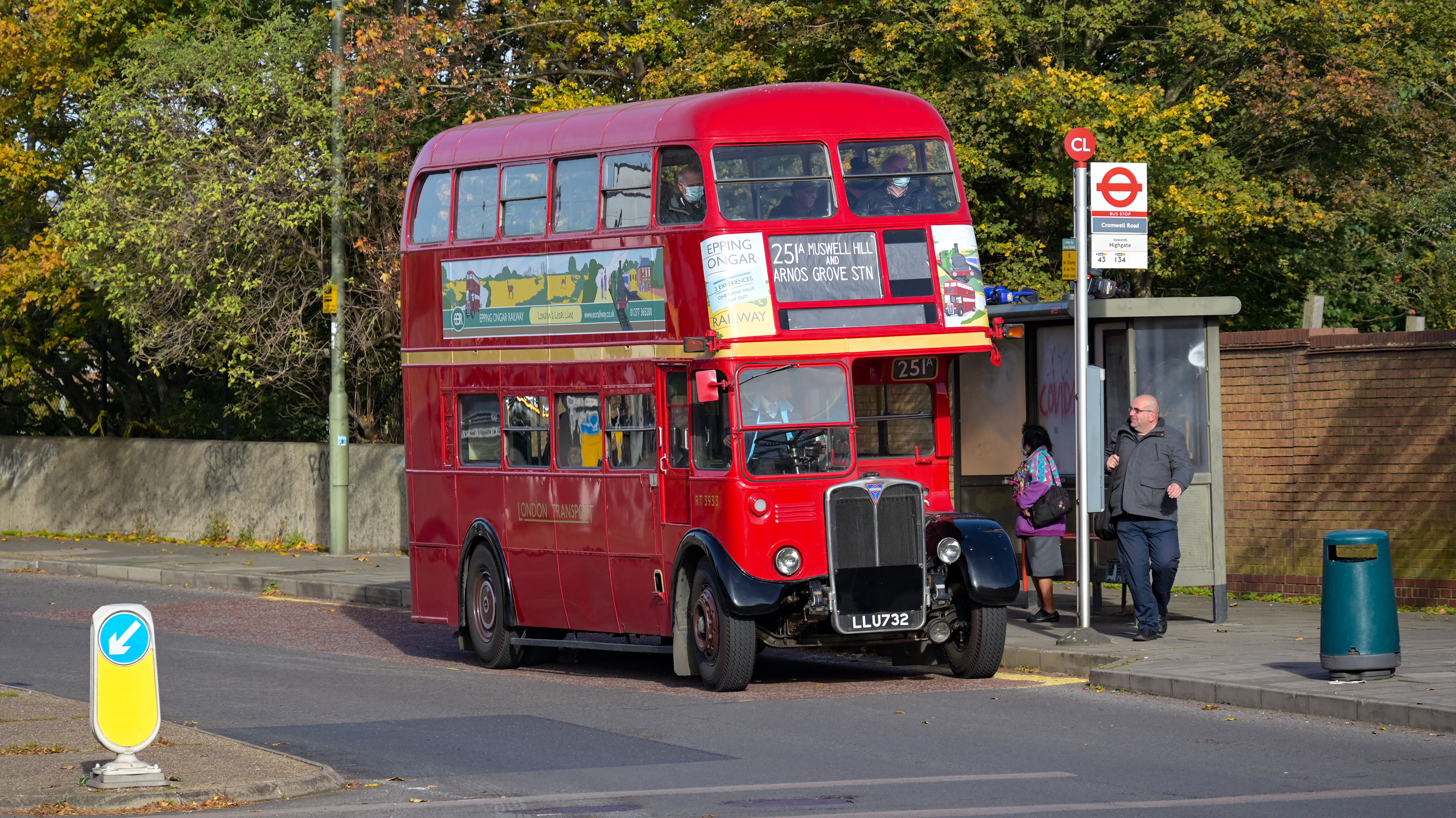 London Transport RT3933 (LLU732) Muswell Hill 7th November 2021