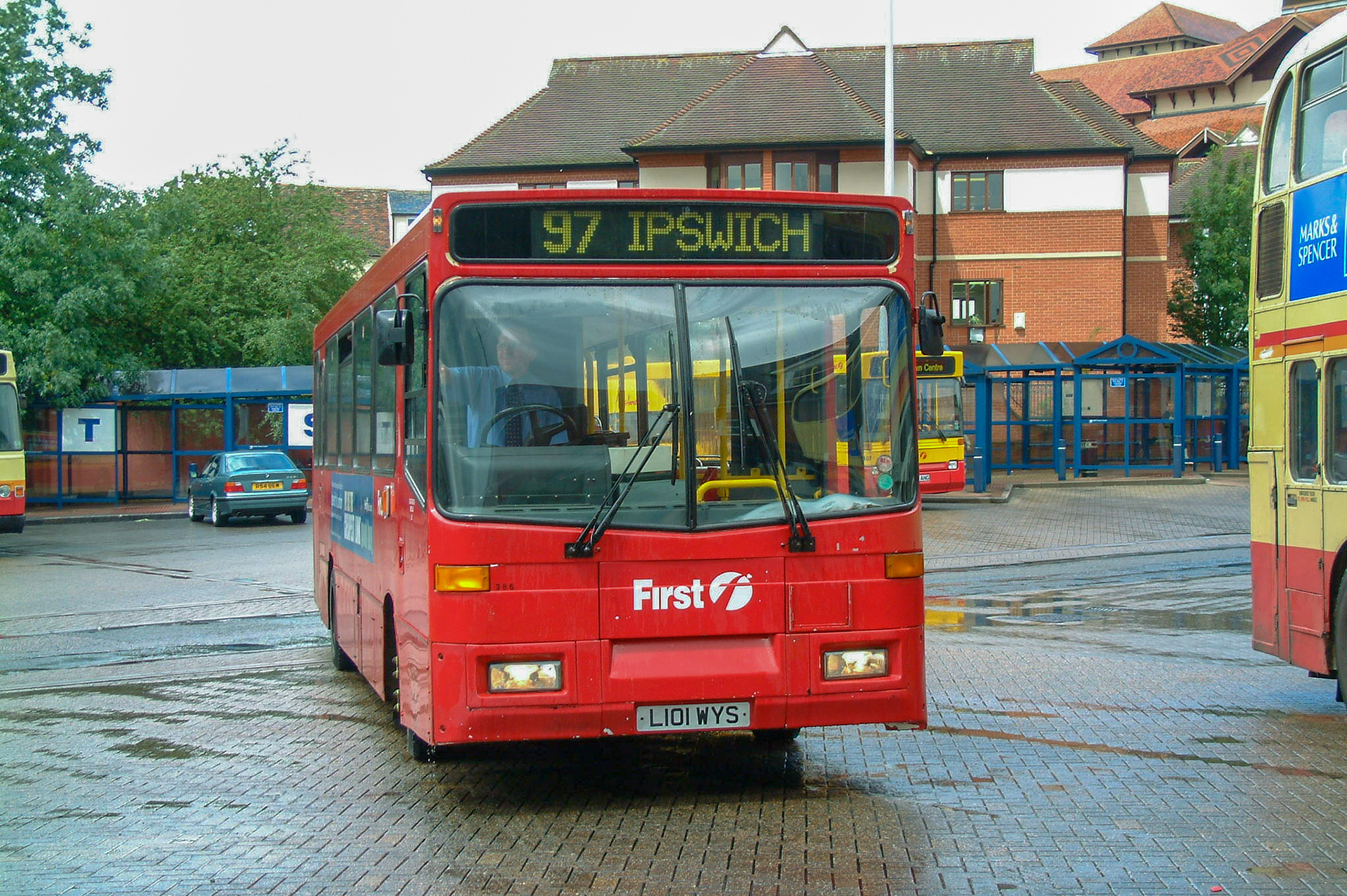 Eastern Counties 386 (L101WYS) Ipswich 19th July 2001