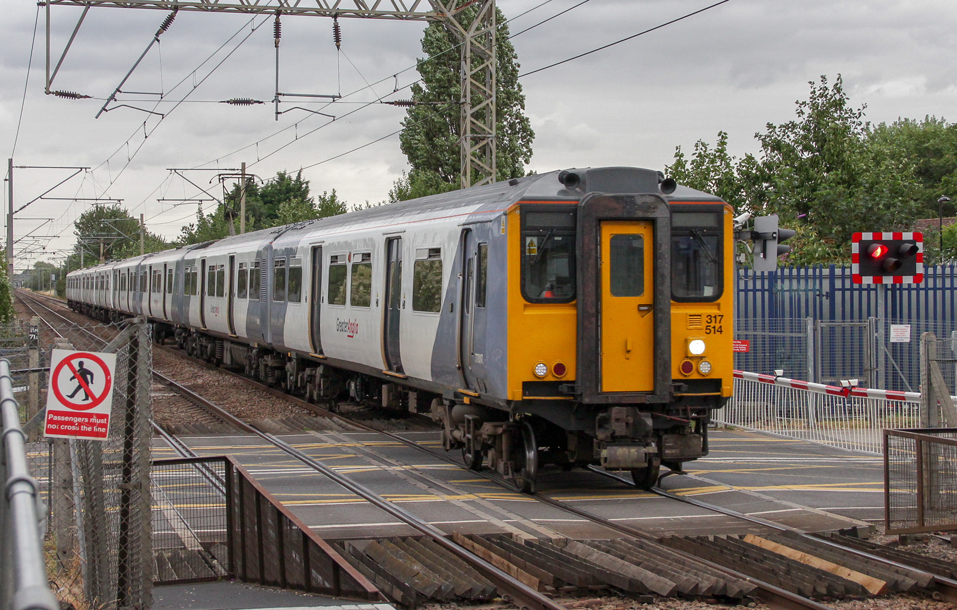 Greater Anglia 317514 Enfield Lock 29th August 2012
