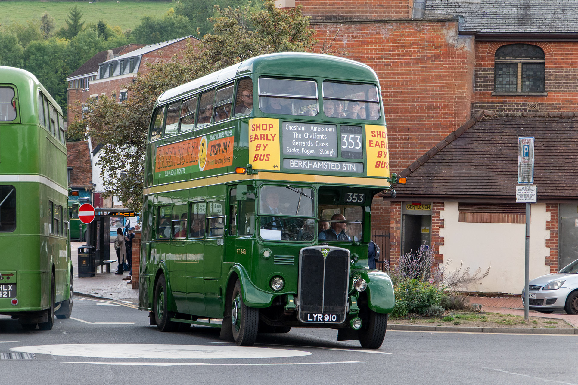 London Transport RT3491 (LYR910) Chehsam 27th September 2026