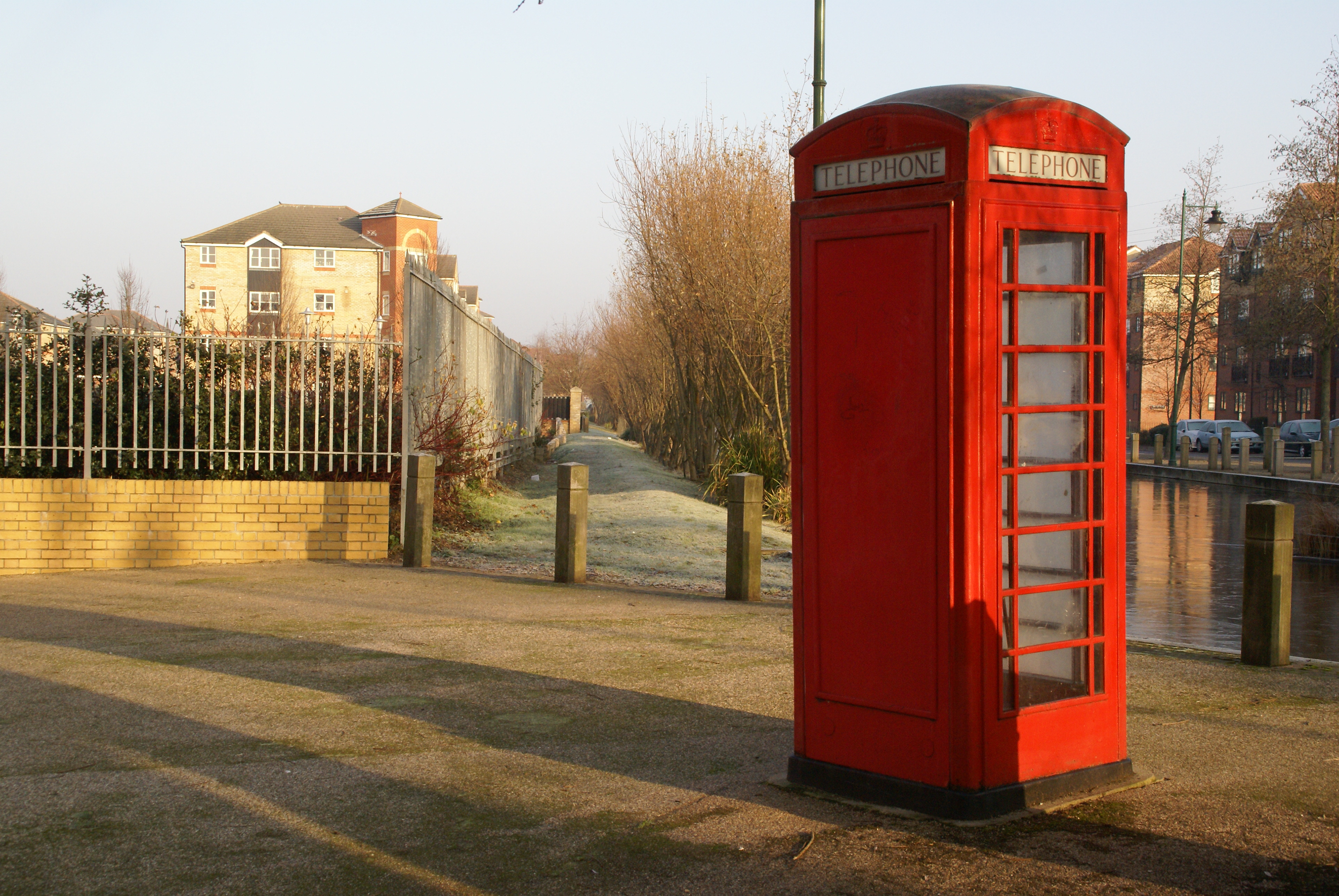 Red Phone box, Enfield Island Village, 30 December 2008