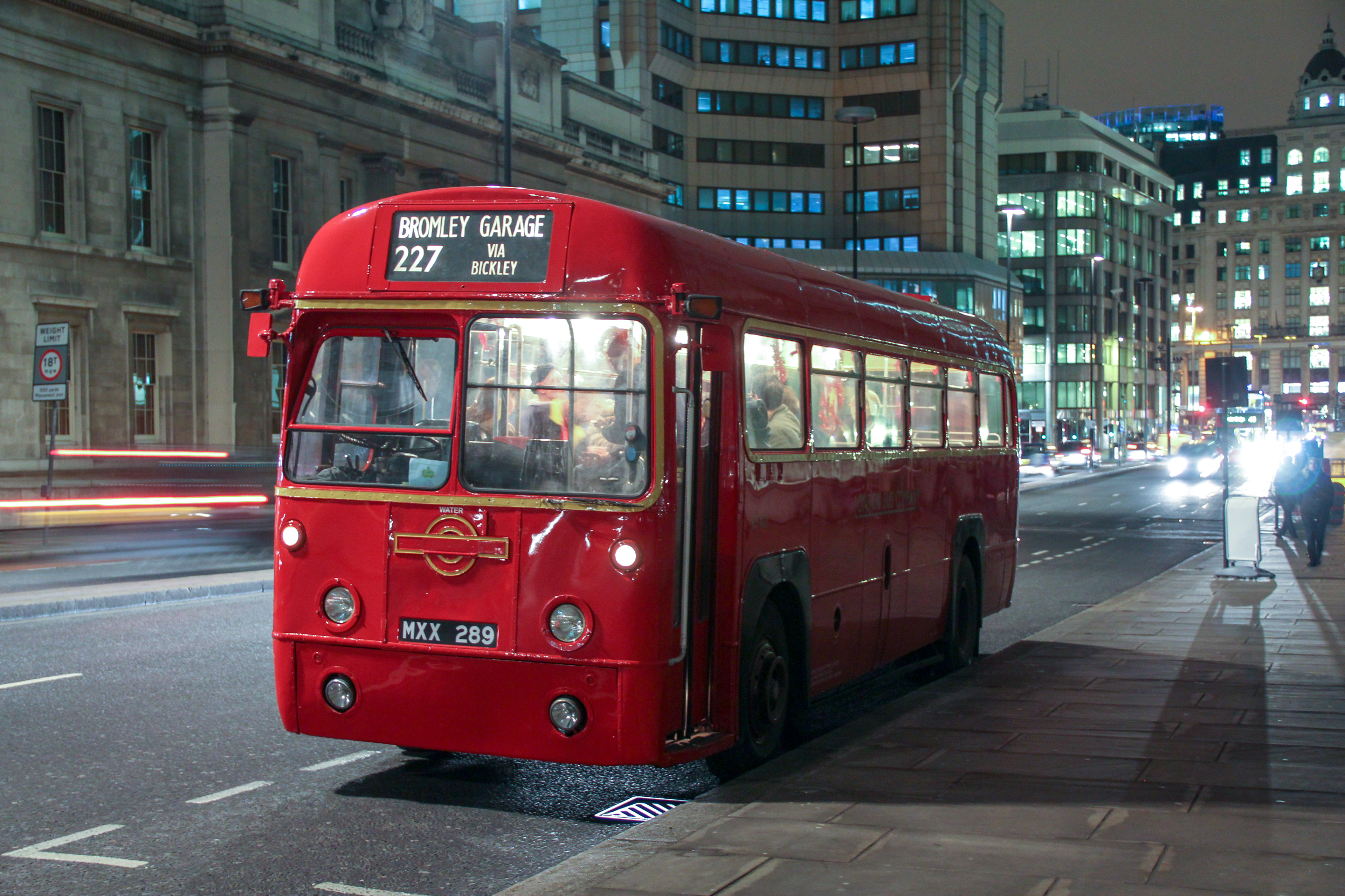 London Transport MXX289 London Bridge 11th December 2010