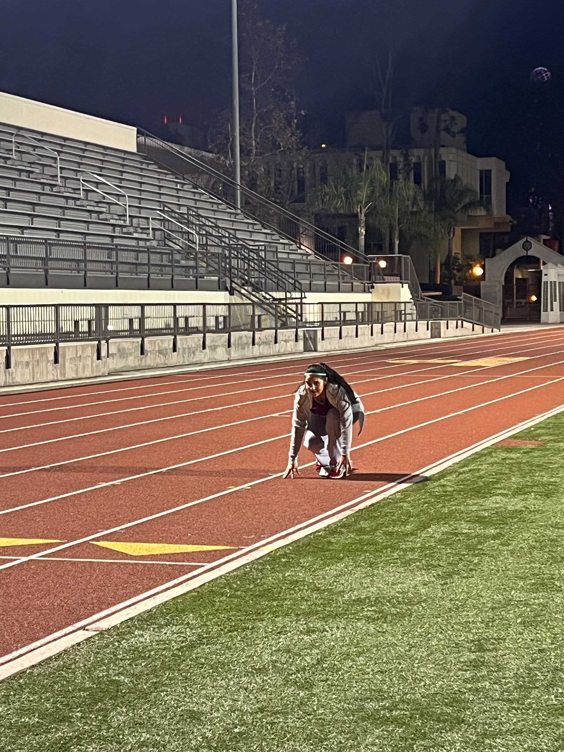 200 M DASH (dir. Gabriella Preciado, 2024)