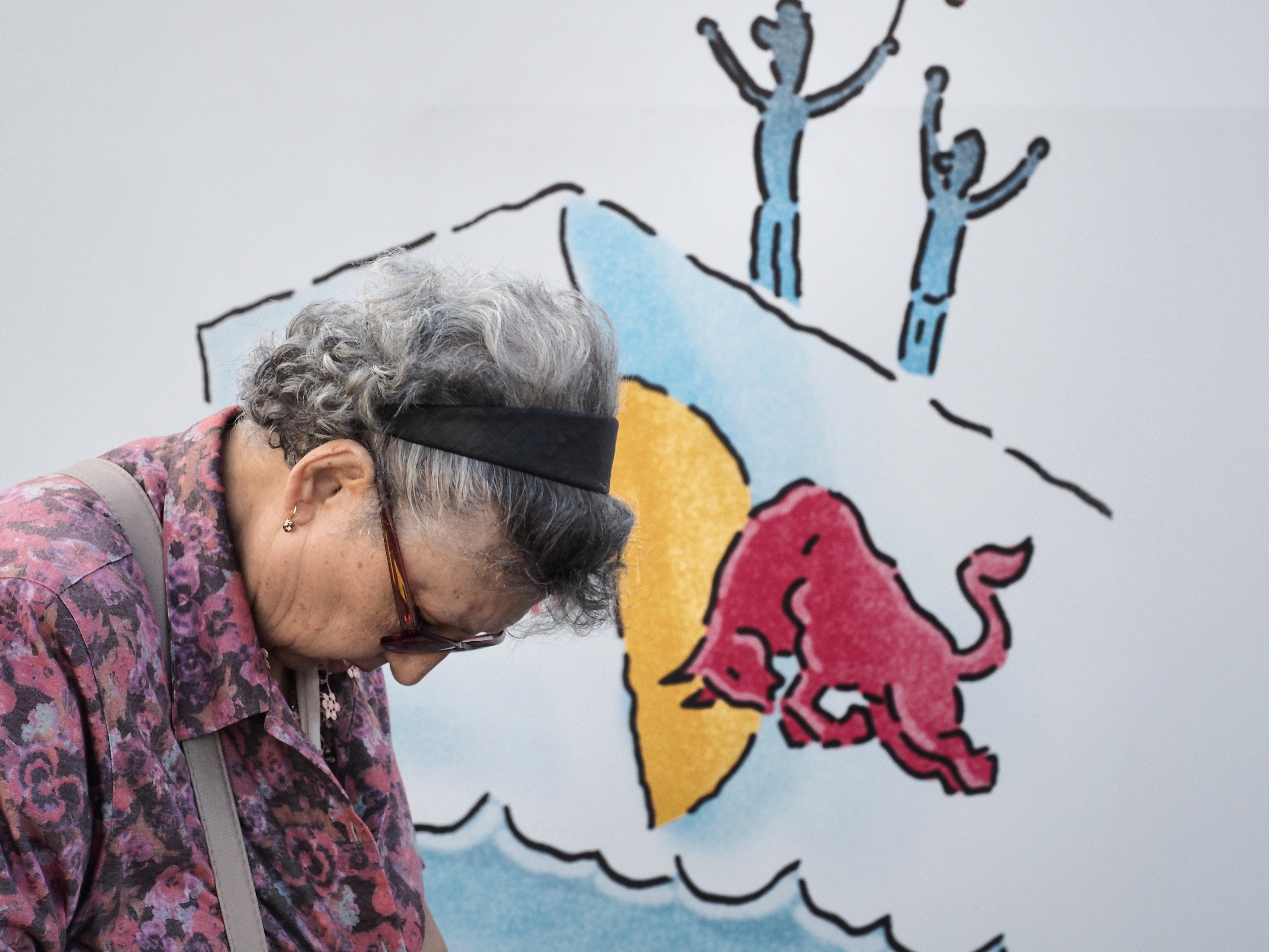 JUXTANBUL CANDID - Taken in Kadikoy/Istanbul - red bull - poster - juxtaposition