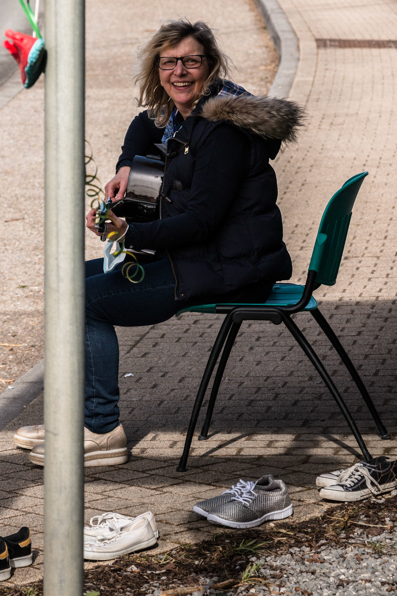 20février2021 - Florennes - Foyer culturel de Florennes  Cindy Lottin musicienne confinée  dans un lieu sans public - manifestation du secteur culturel qui revandique le droit de travailler suite à la crise COVID