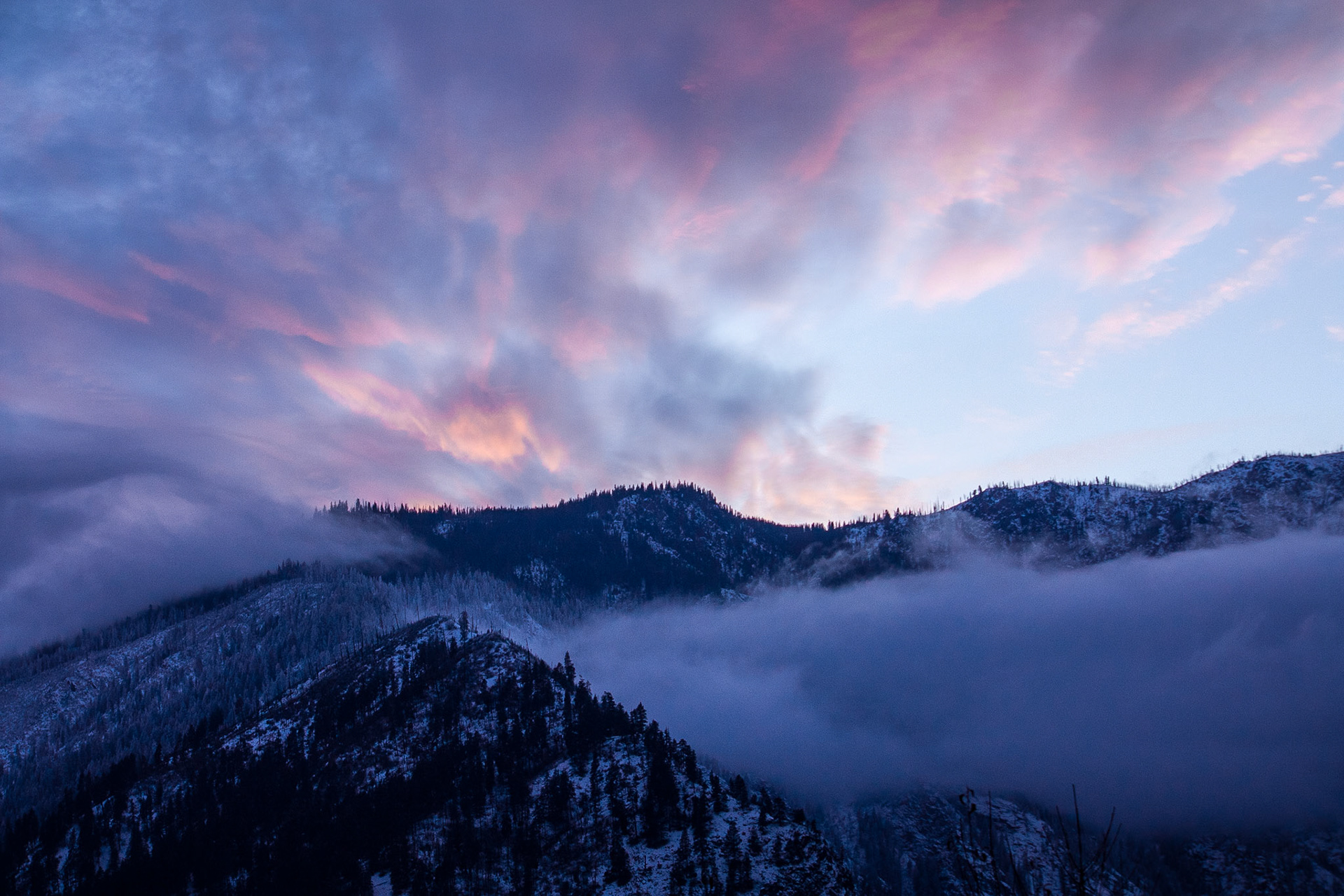 The sun sets above Icicle Ridge.  This photo was taken on Blackbird Island in Leavenworth, WA.