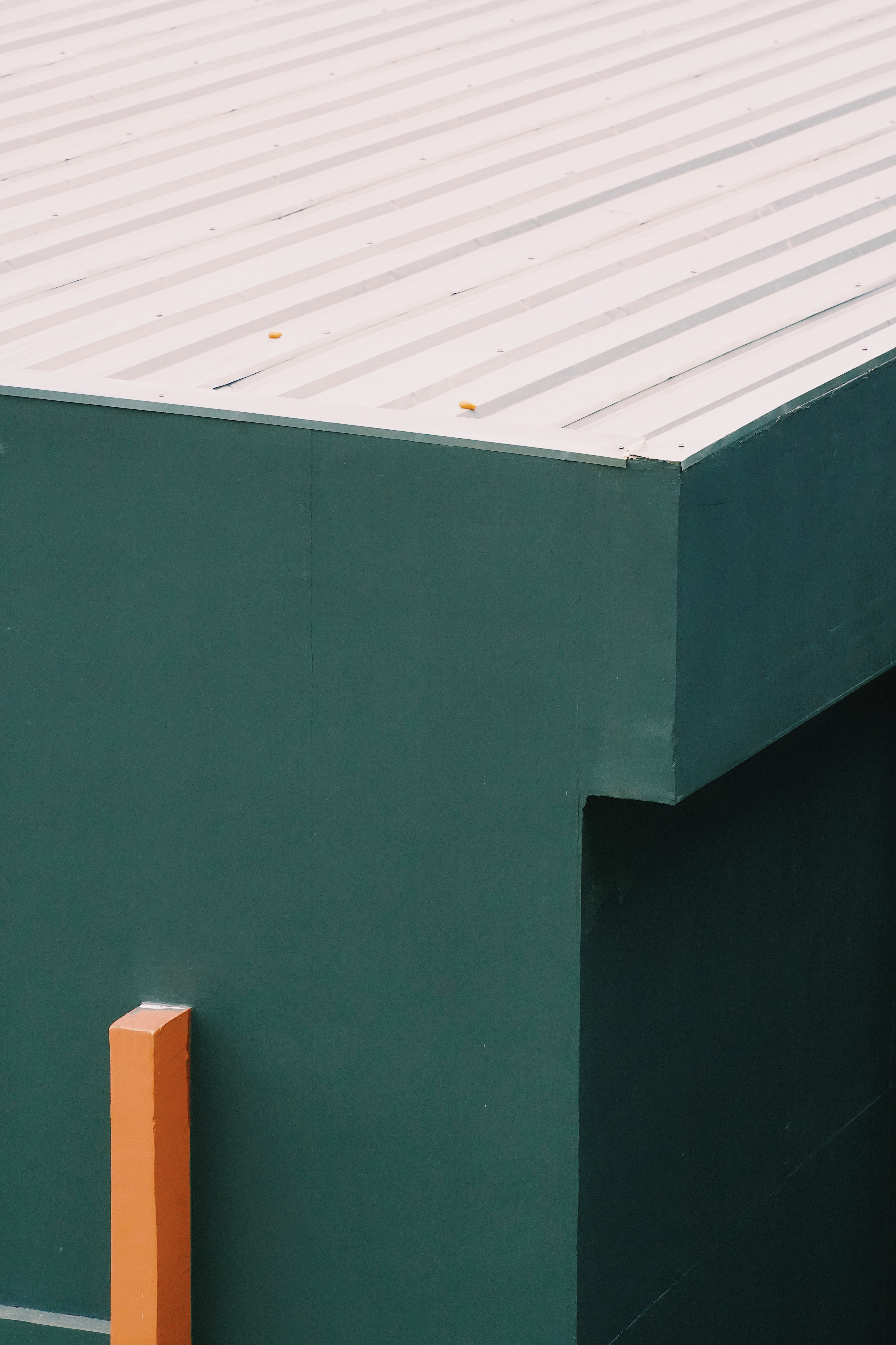 Lines and Structures of Minimalist Architecture in Bangkok