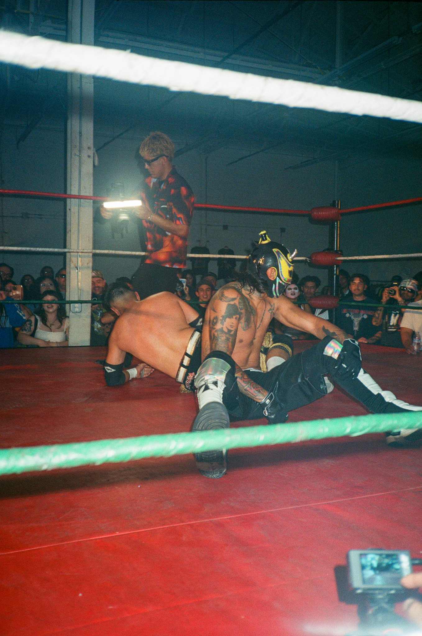 MFN Lucha 4 x Mano Pesada 