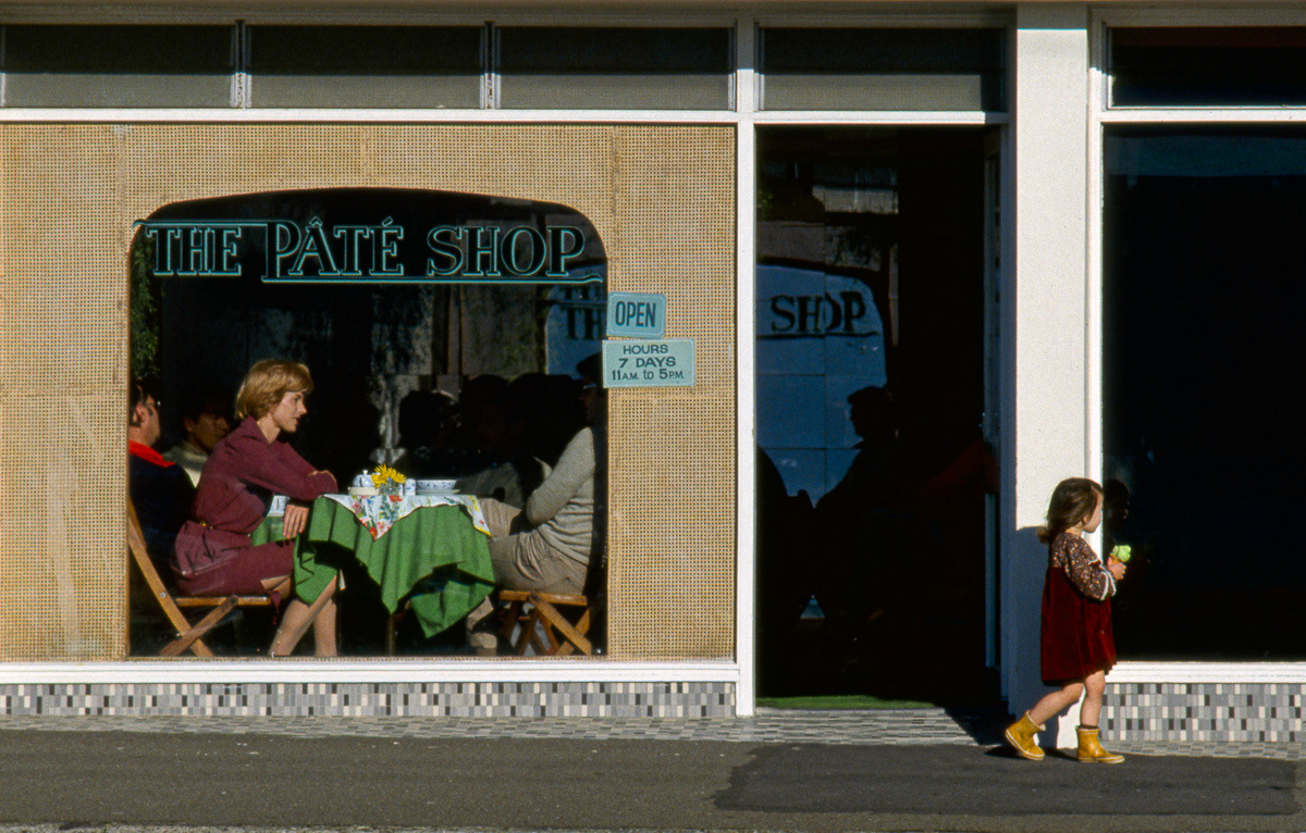 Pate Shop, Oriental Parade, Wellington, green ice cream, 1981