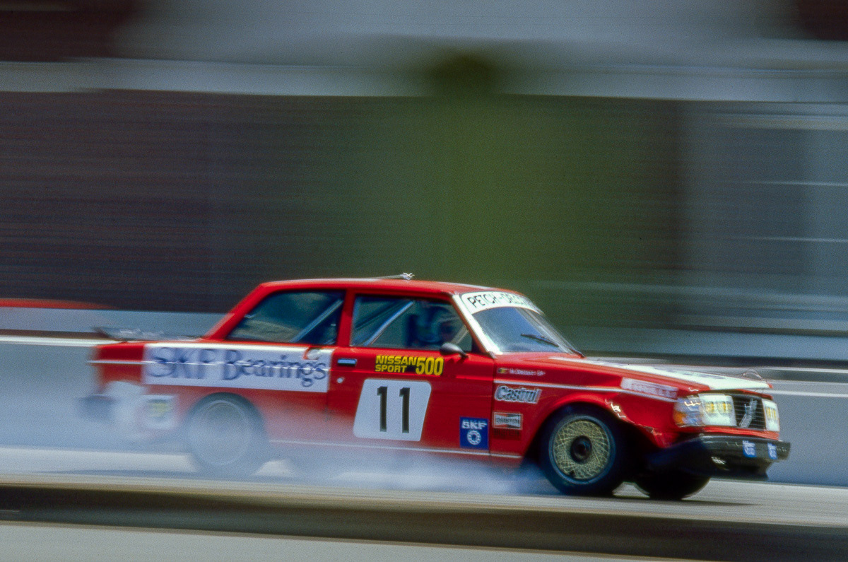 Robbie Francevic, Volvo 240T, inaugural Wellington Street Race, 27 January 1985, car racing