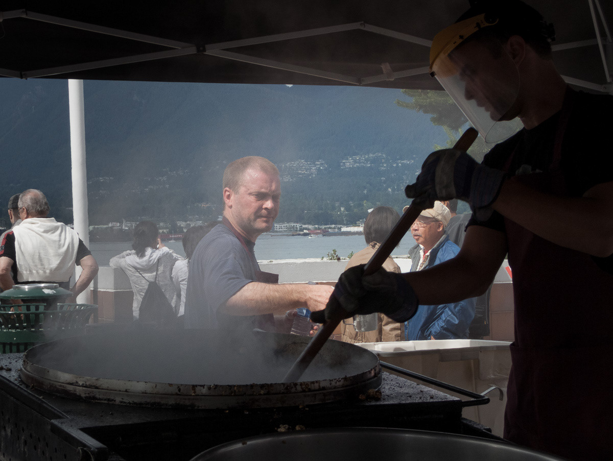 Popcorn maker, Vancouver, on Canada Day, 2011