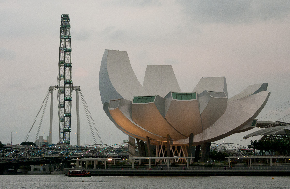 Singapore Flyer and Art and Science Museum, 2013