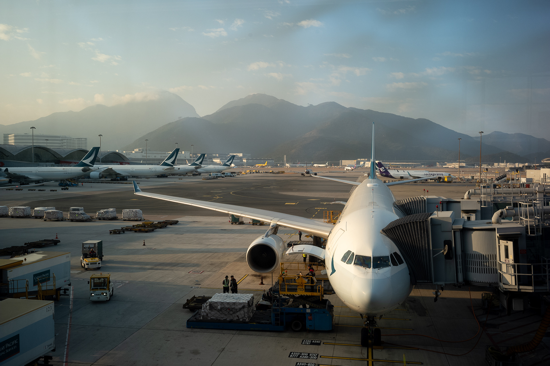 Hong Kong - Leica M10-P Reporter + Zeiss C Biogon 2.8/35 ZM