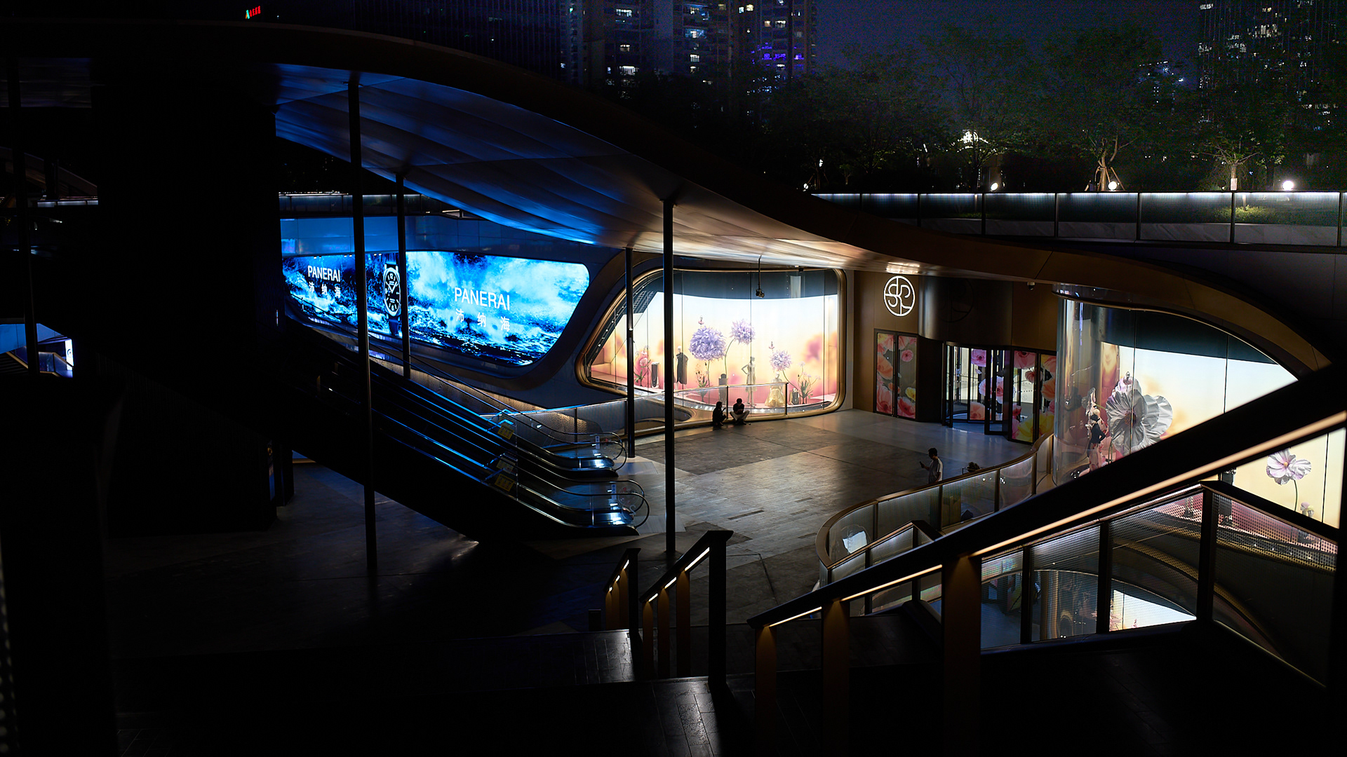 SKP Mall - Leica M11-P + Leica Elmarit 28mm F/2.8