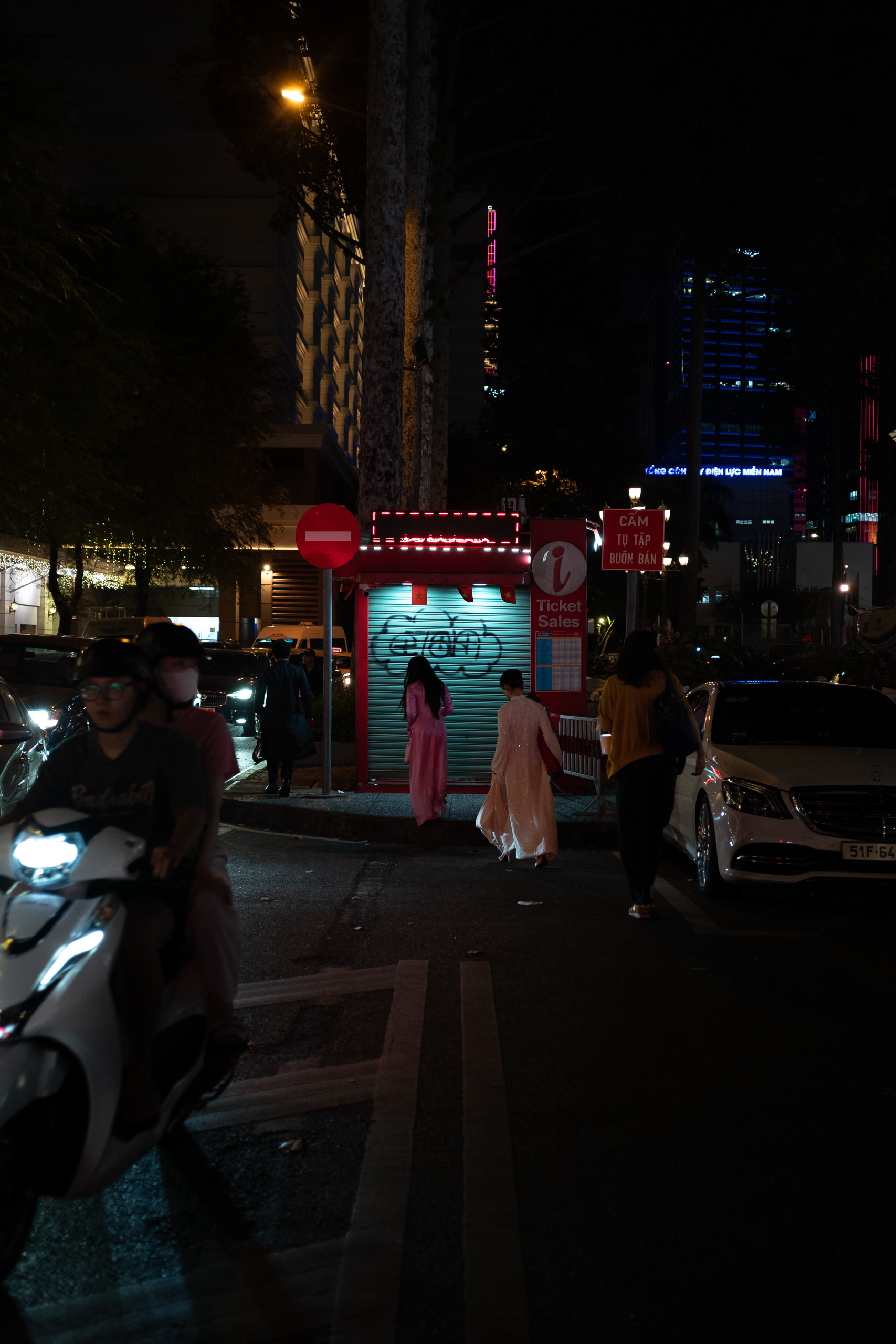 Leica M10-P Reporter - Saigon, Vietnam