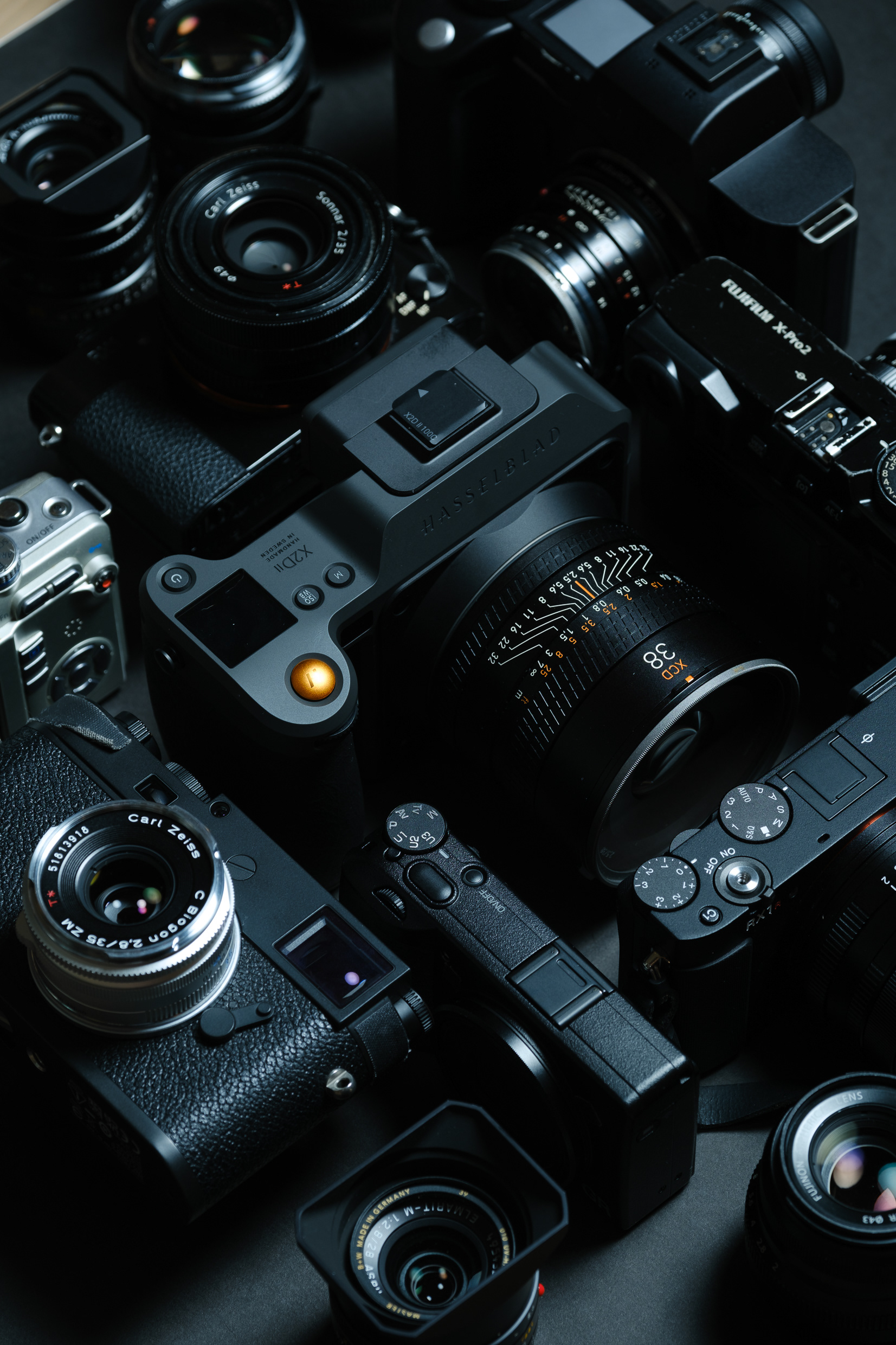 Hasselblad X2Dii - Fujifilm X-E5 + XF50-140mm F2.8