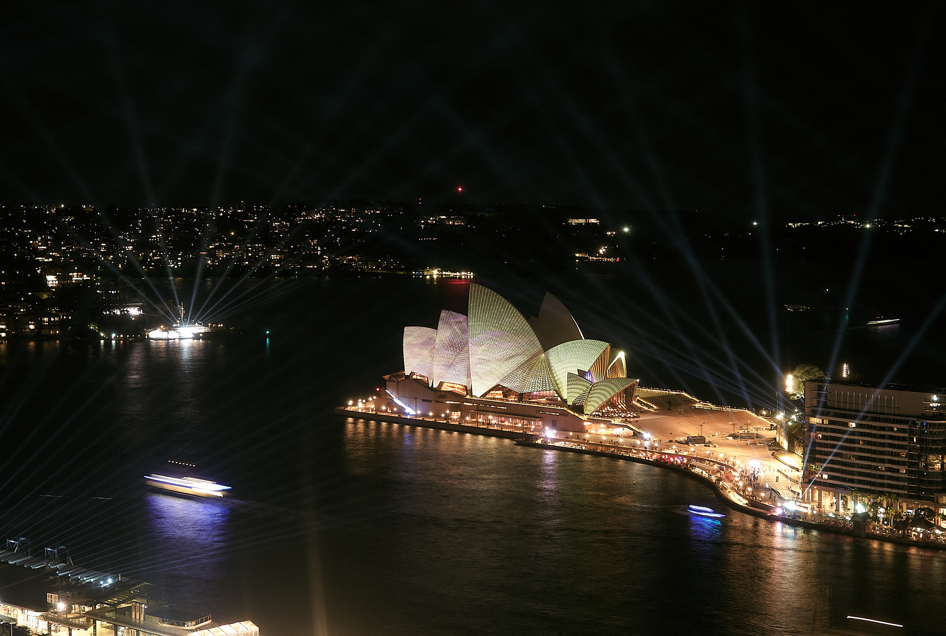 Sydney - Leica M8 + Zeiss C Sonnar 50mm f/1.5