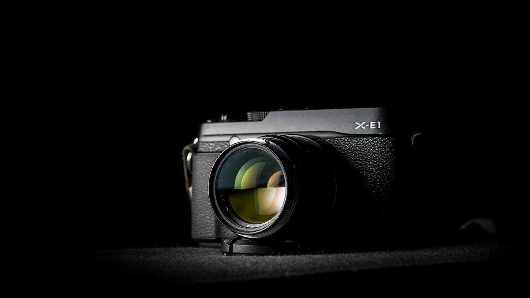 Fujifilm X-E1 + Zeiss C Sonnar 1.5/50 adapted