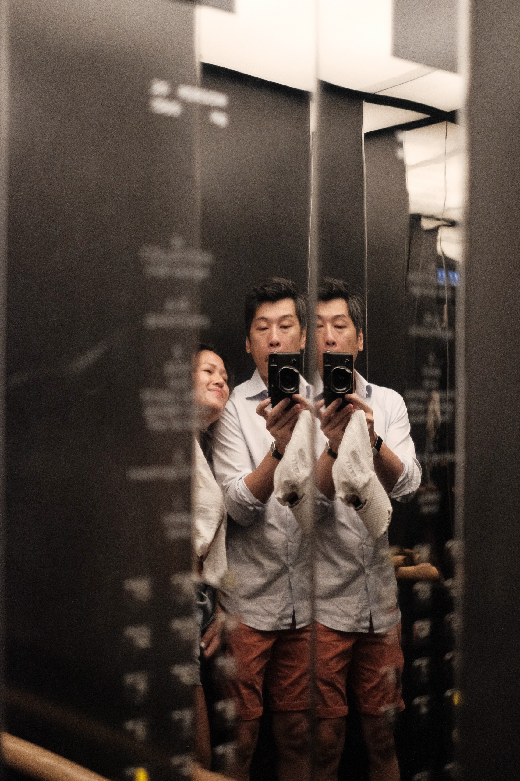 A lift somewhere - Fujifilm X-Pro2 + XF35mm F/1.4