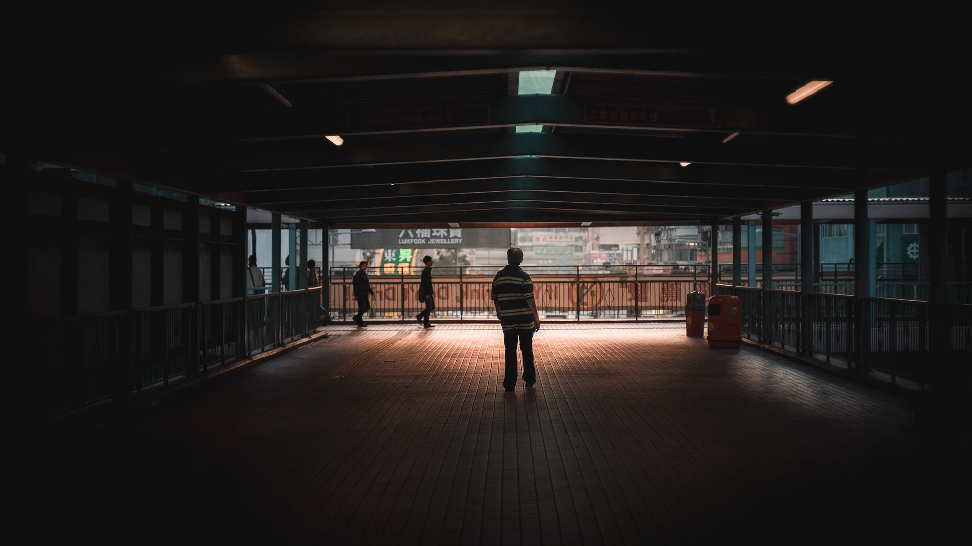 Hong Kong - Sony A7R + Zeiss C Sonnar 50mm f/1.5 ZM