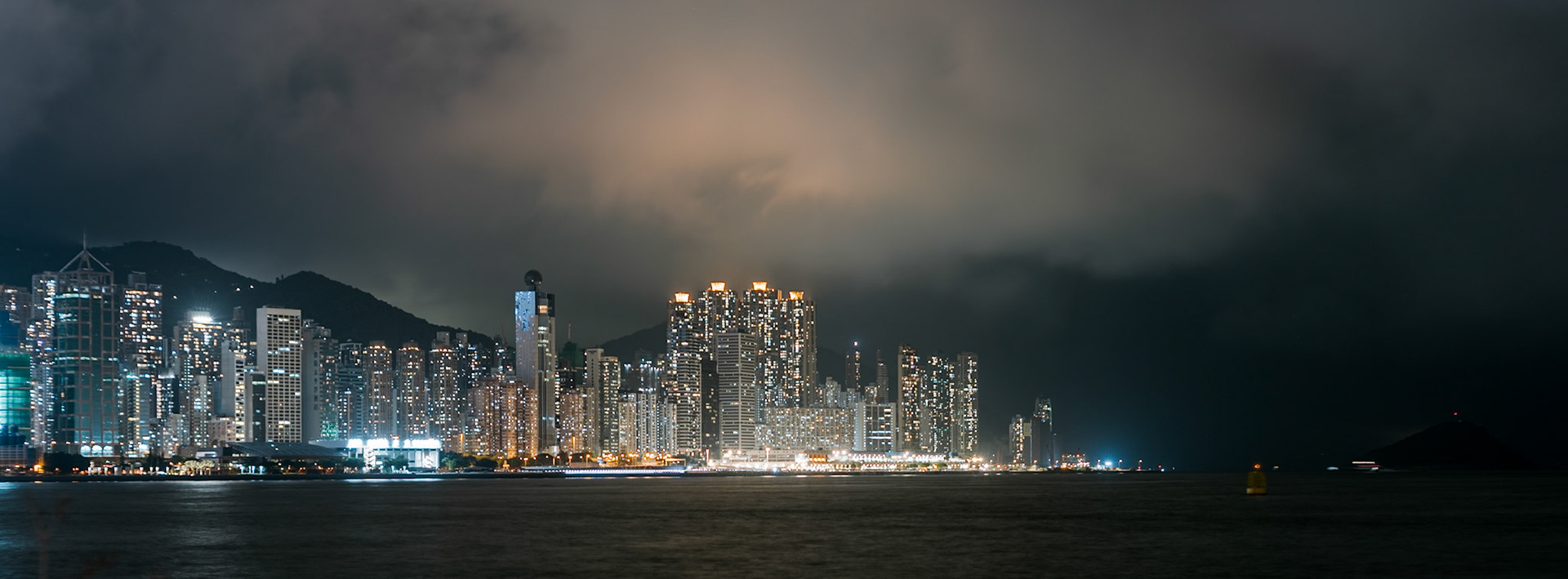 Hong Kong skyline - Leica SL2-S