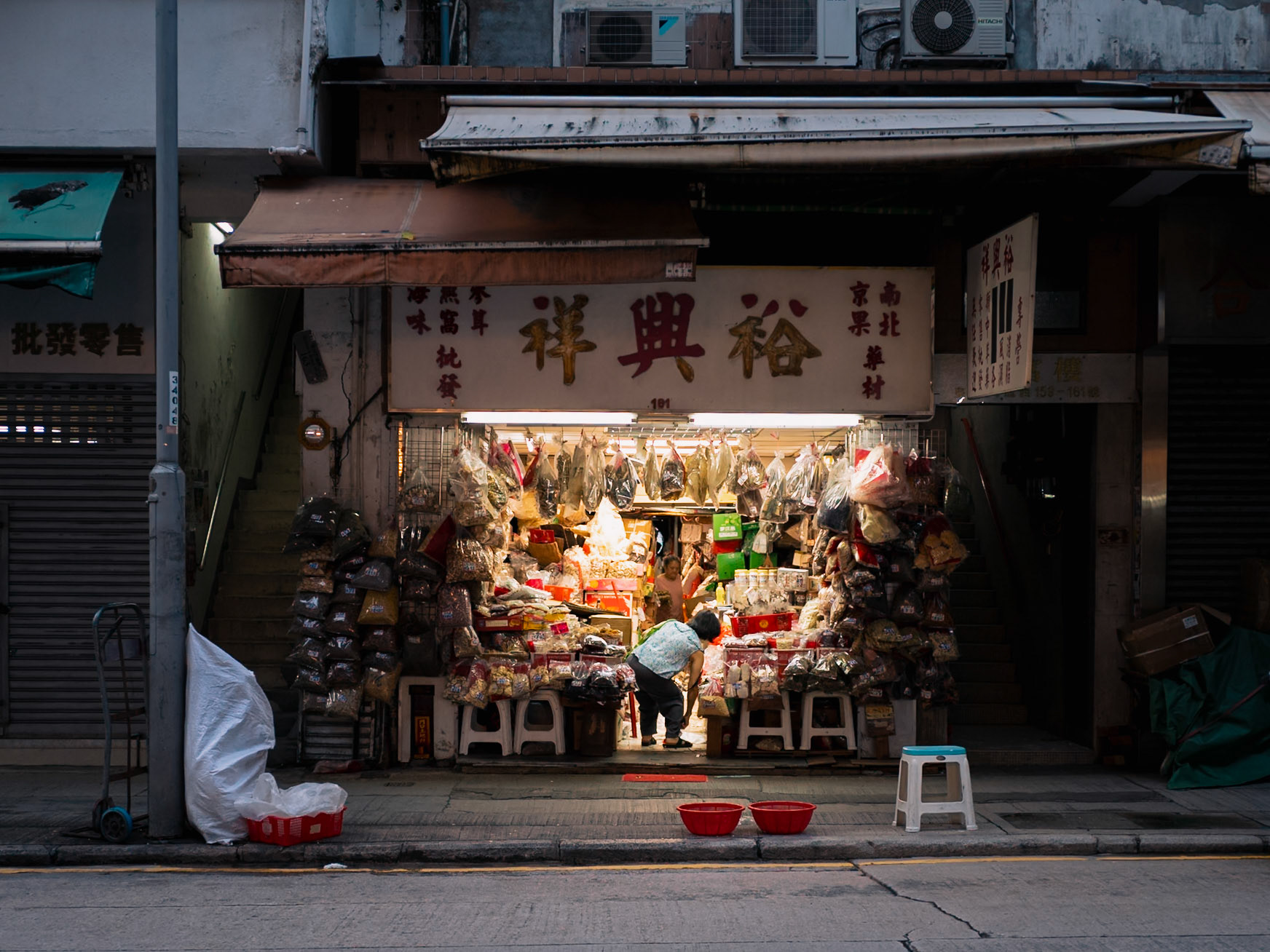 Night time Sheung Wan, Hong Kong - Leica M11-P