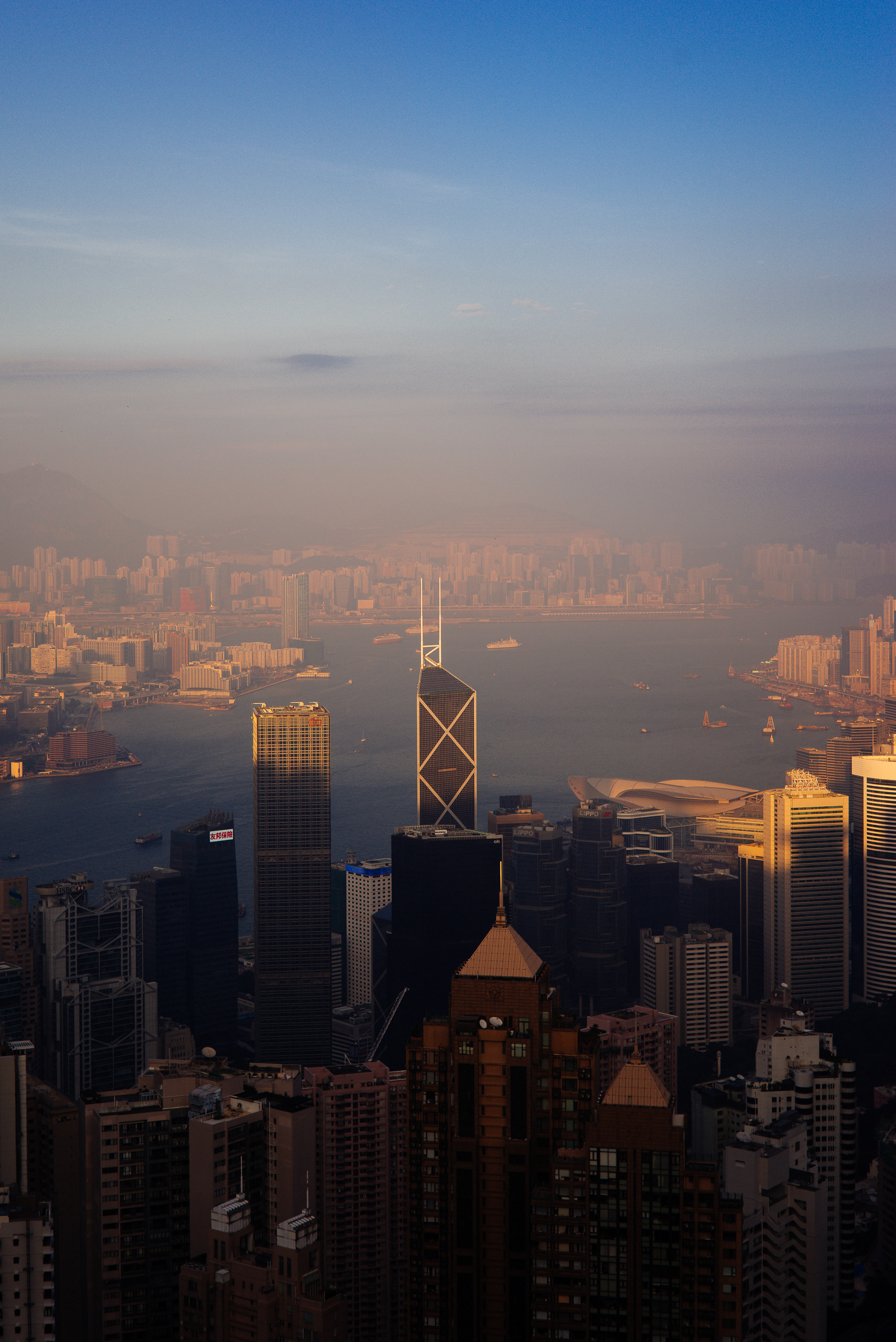 Hong Kong - Sony A7R + Zeiss C Sonnar 50mm f/1.5 ZM