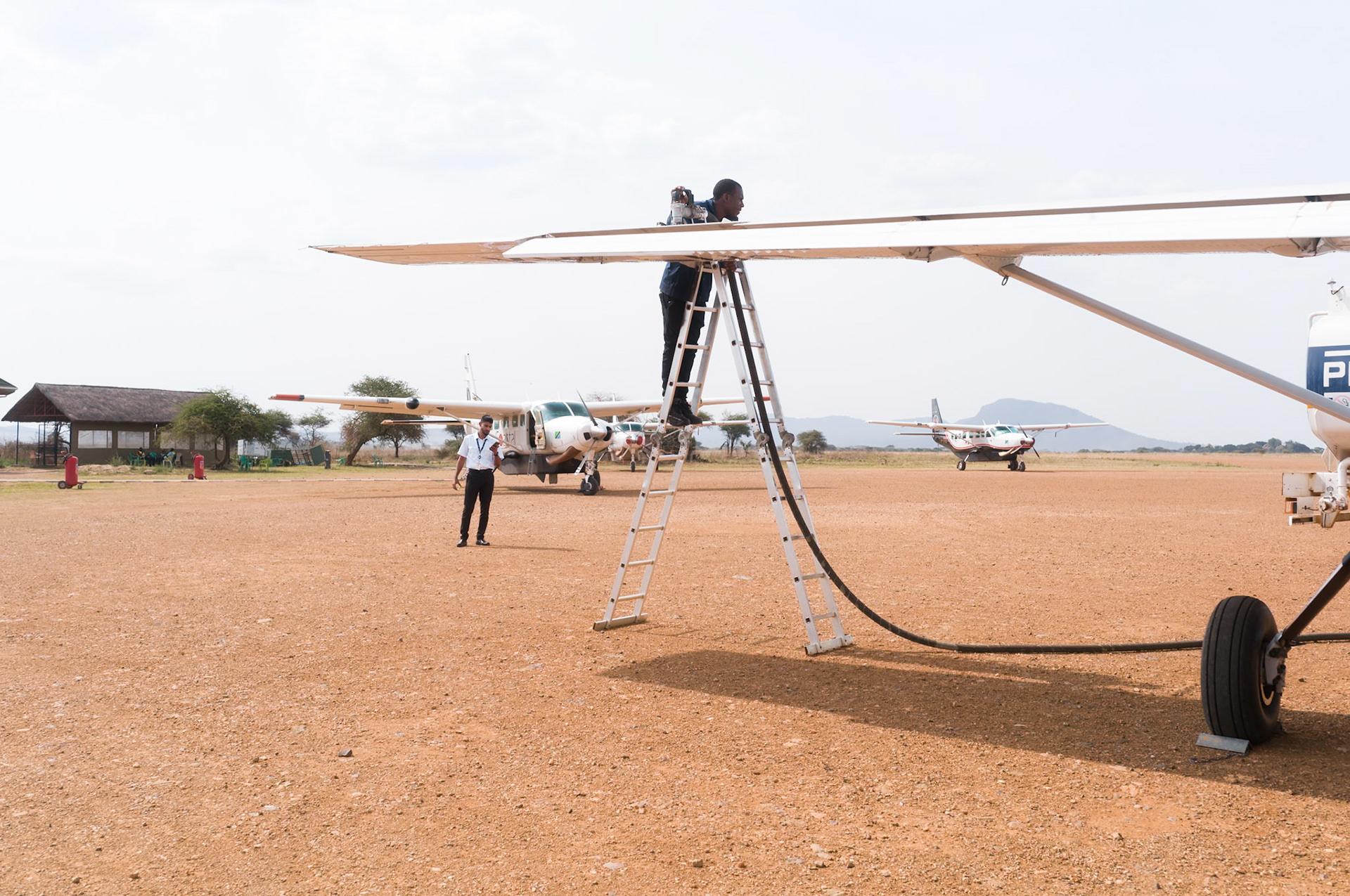 Refuelling, Botswana - Leica M11-P 