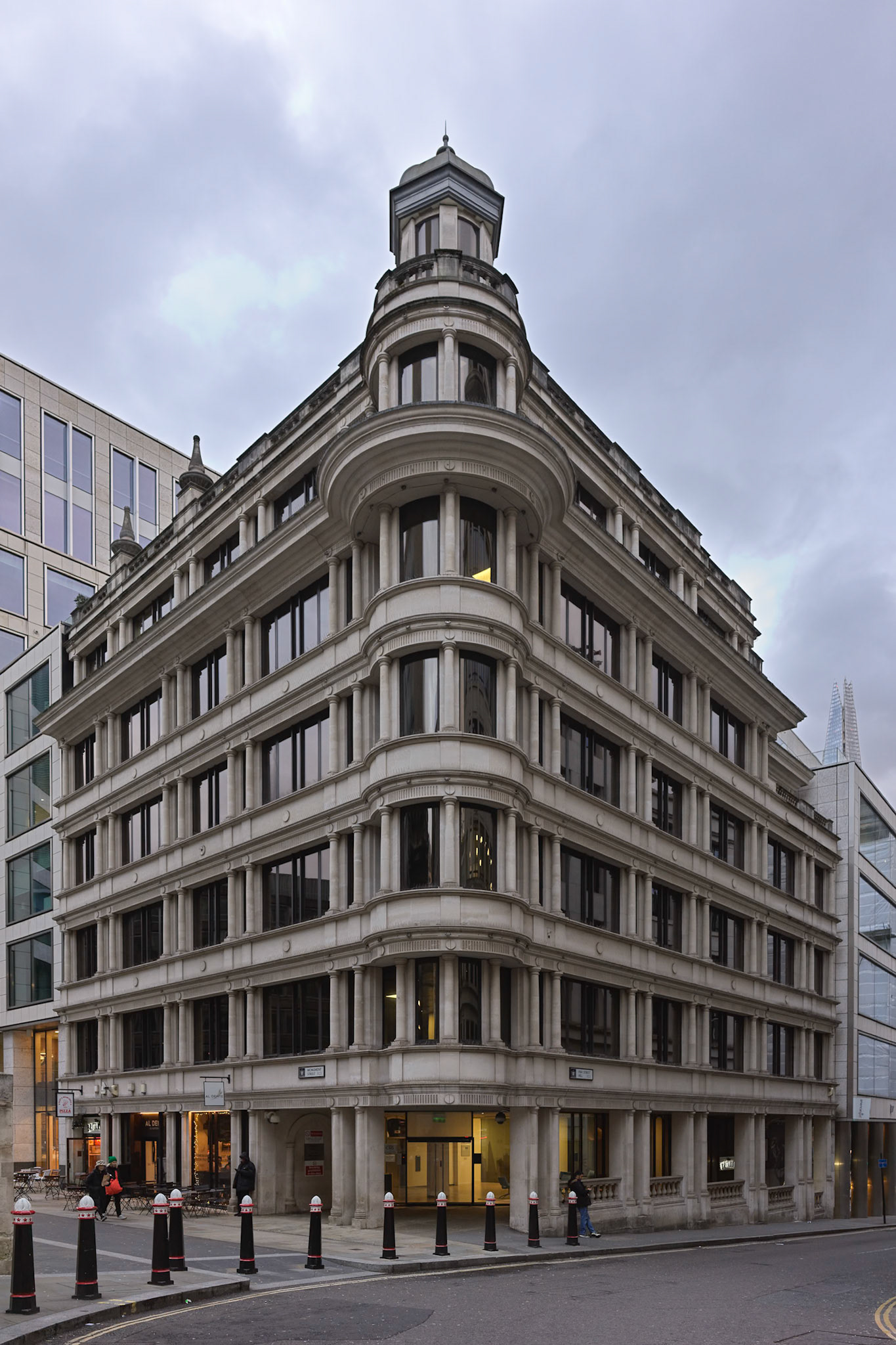 London - Hasselblad X1Dii 50c + XCD 28P