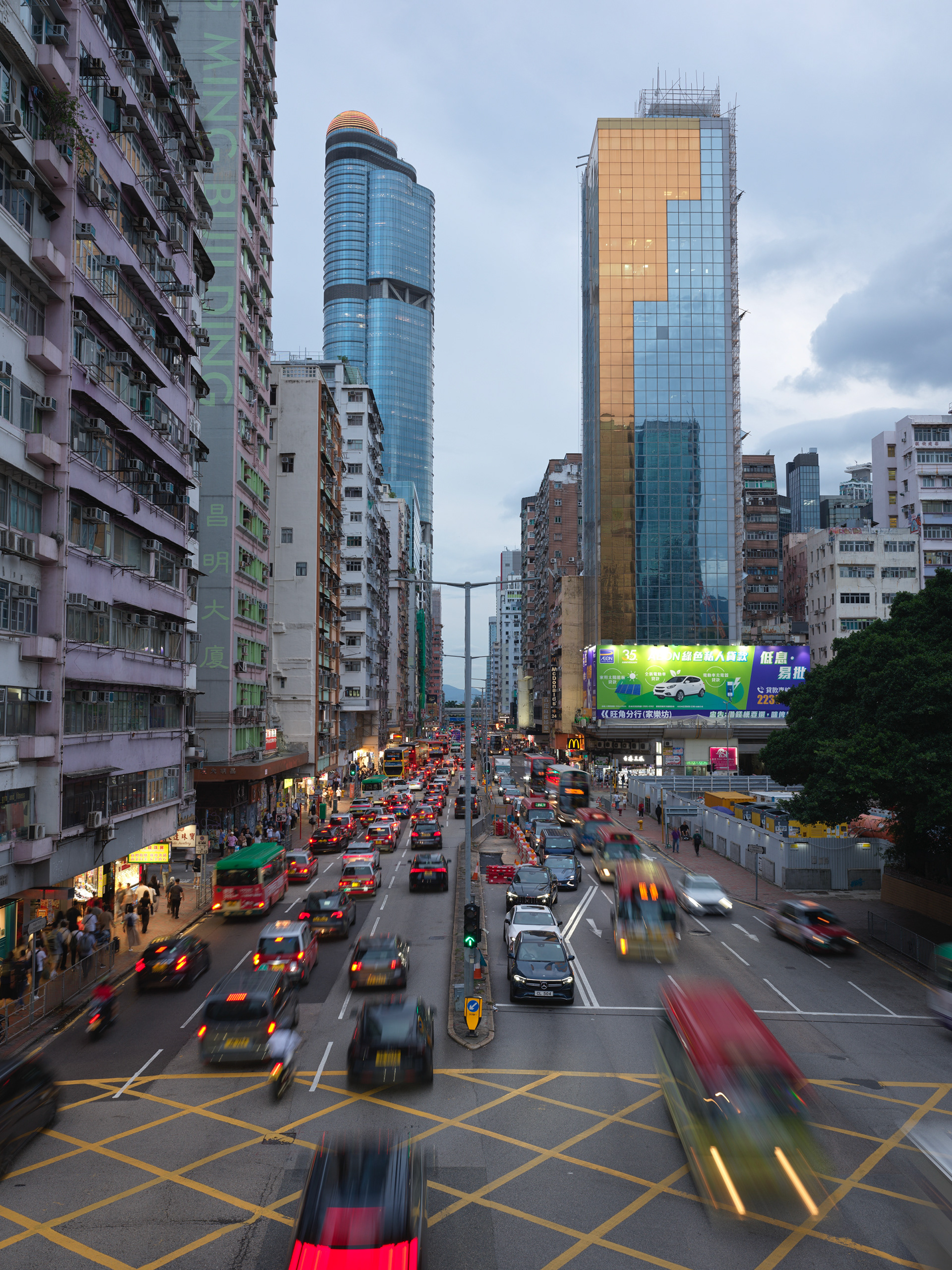 Hong Kong - Hasselblad X2Dii + XCD 38V