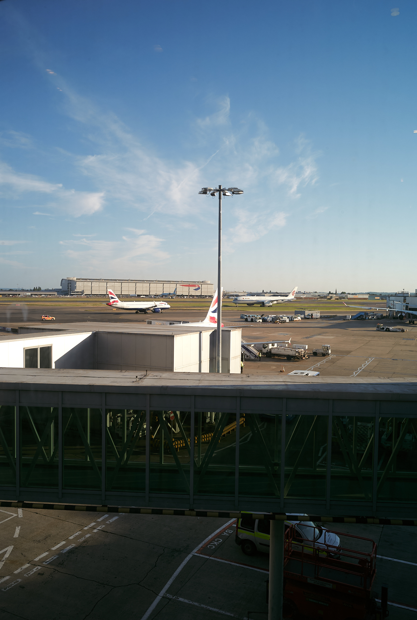 London Heathrow Airport, UK - Leica M8 + Thypoch Ksana 21mm f/3.5