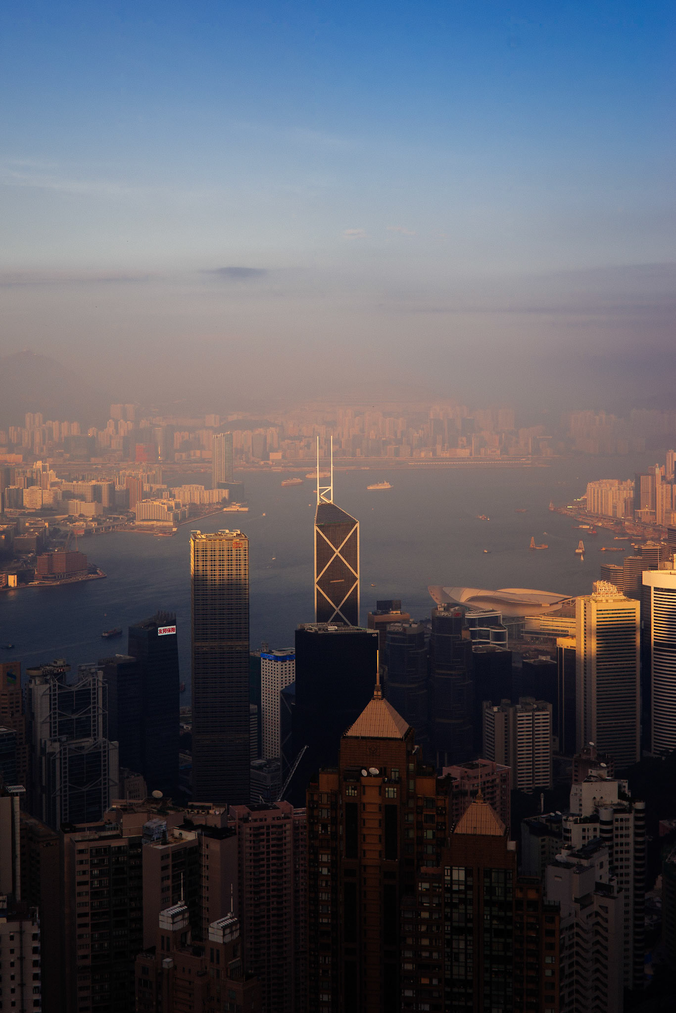 Hong Kong - Sony A7R + Zeiss C Sonnar 1.5/50