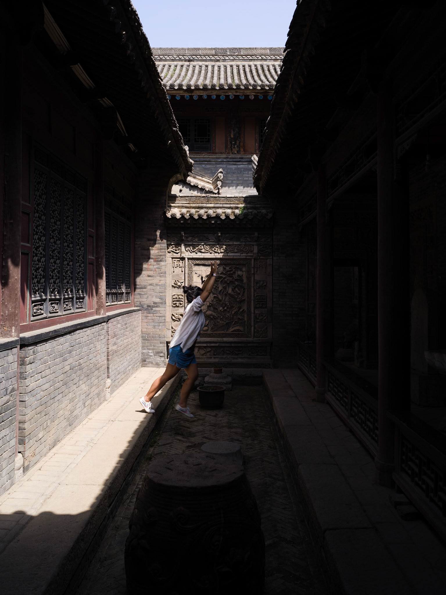 Shadow and light, Xi'an, China - Hasselblad X1Dii 
