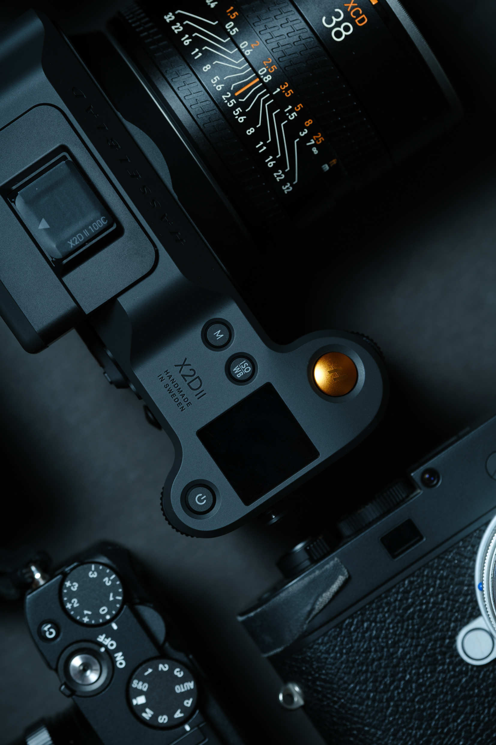 Hasselblad X2Dii - Fujifilm X-E5 + XF50-140mm F2.8