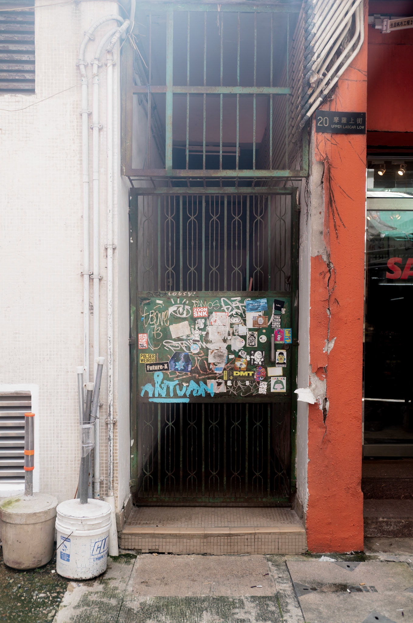 Shadow door, Hong Kong - Leica M11-P