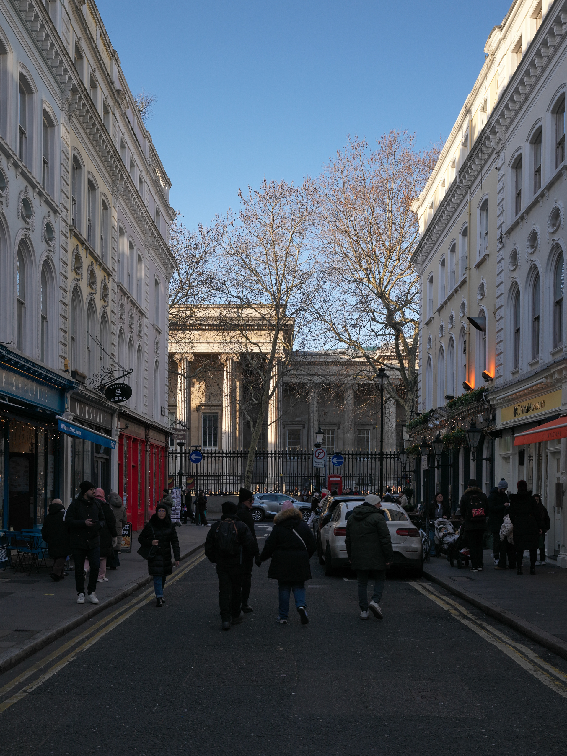 London - Hasselblad X2Dii + XCD 35-100E
