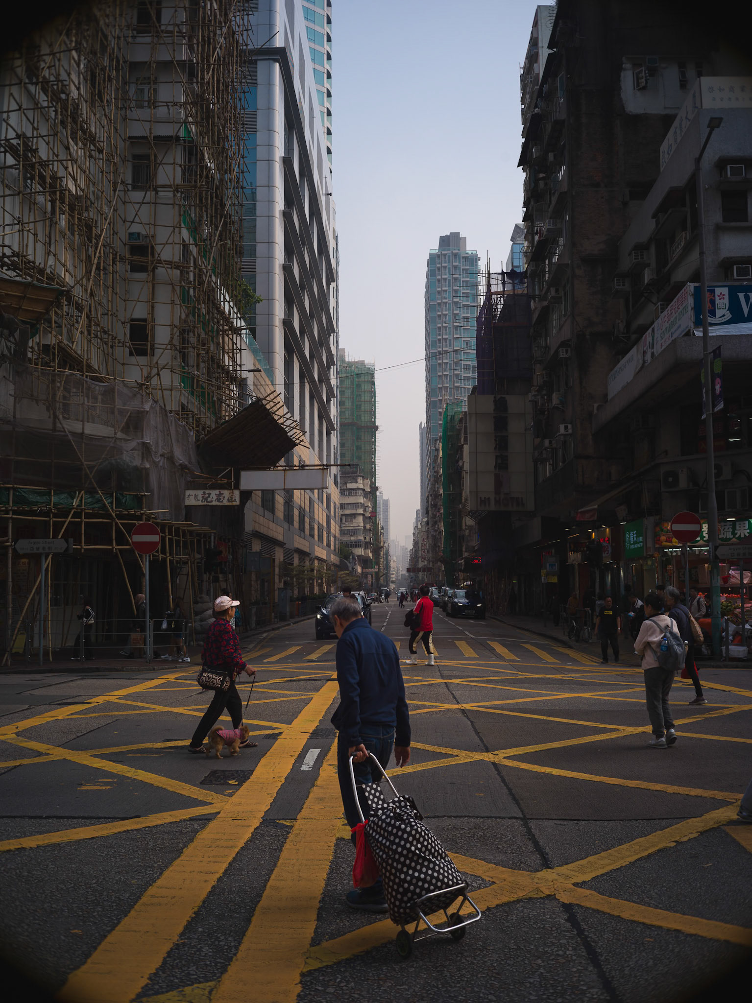 Hong Kong - Hasselblad X1Dii 50c + Voigtlander Nokton 1.4/40