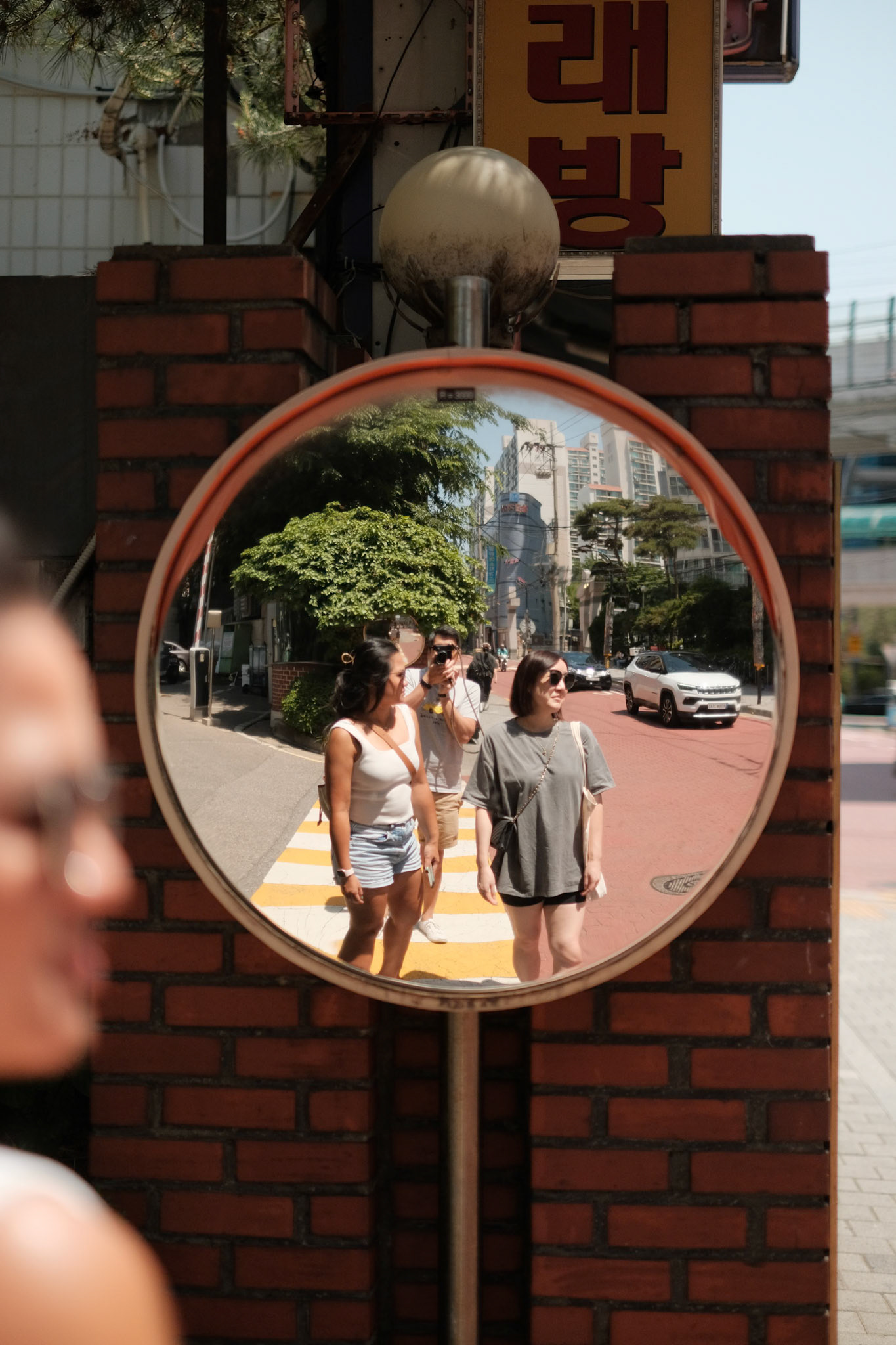 Window, Seoul, Korea - Fujifilm X-Pro2