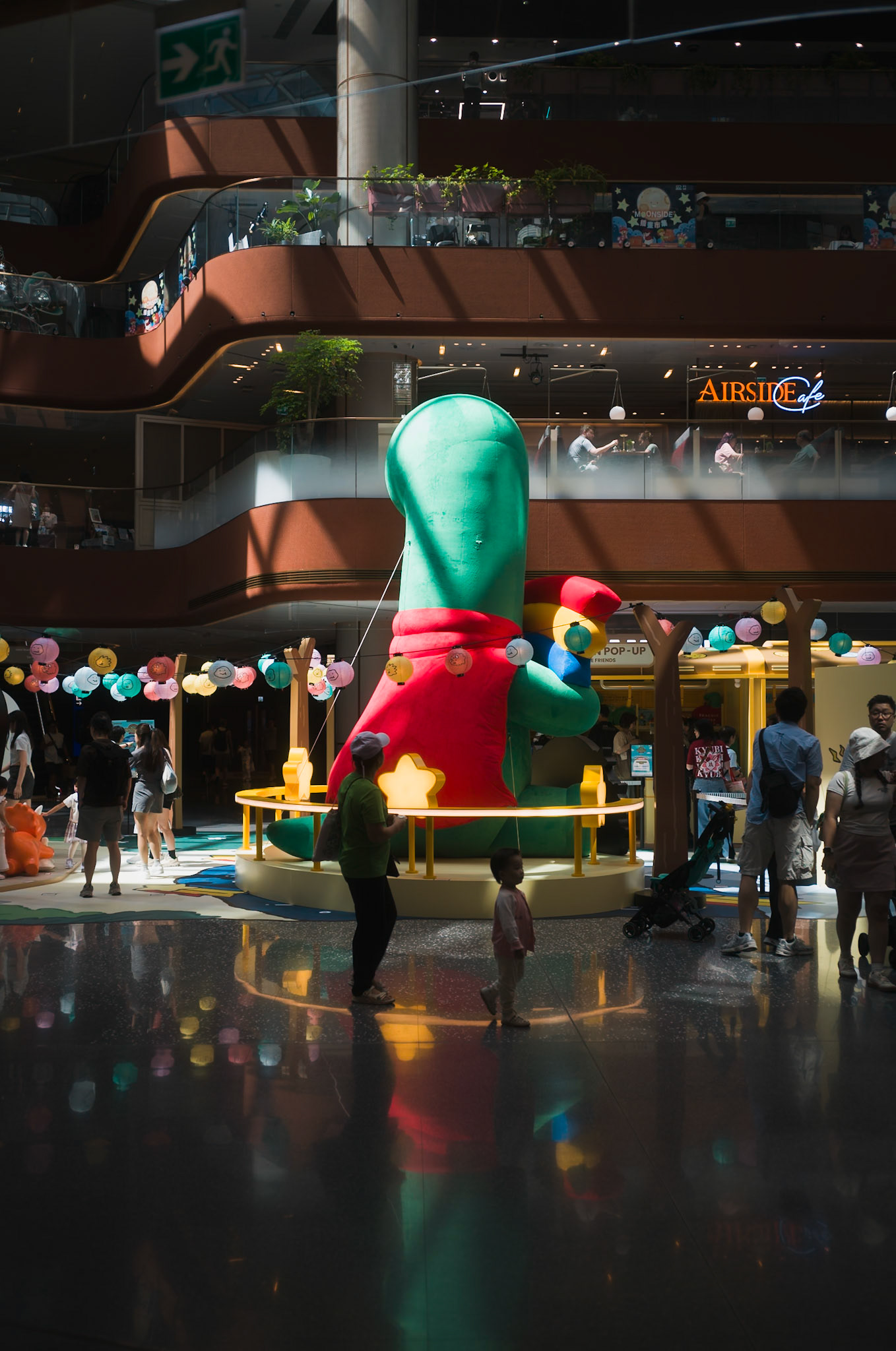 Hong Kong street - Leica M11-P