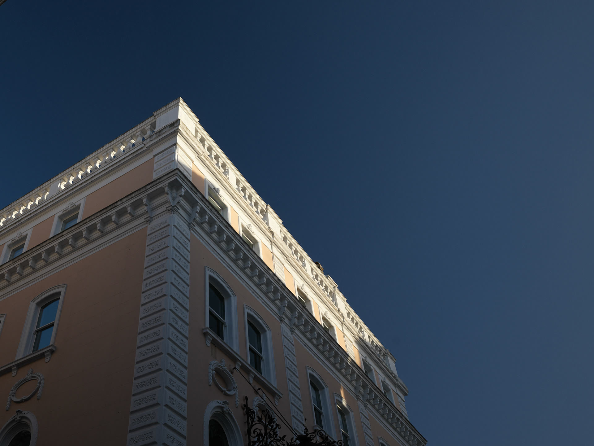 London - Hasselblad X2Dii + XCD 35-100E