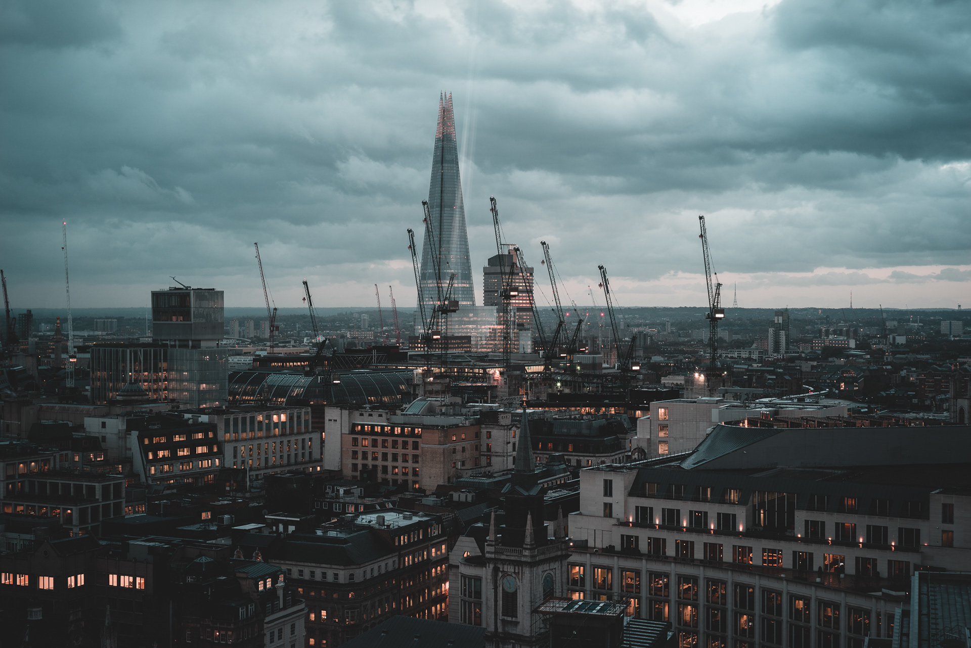 London - Sony A7R + Zeiss C Sonnar 50mm f/1.5 ZM