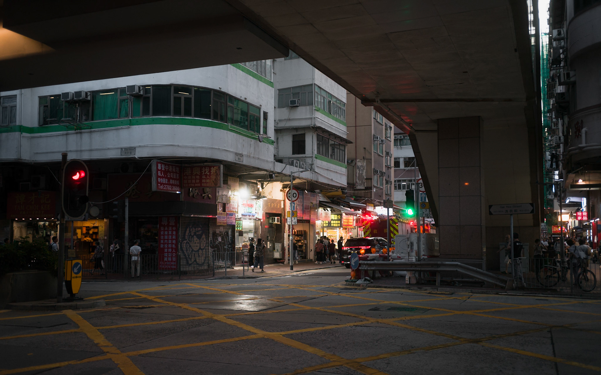 Hong Kong street - Leica M11-P