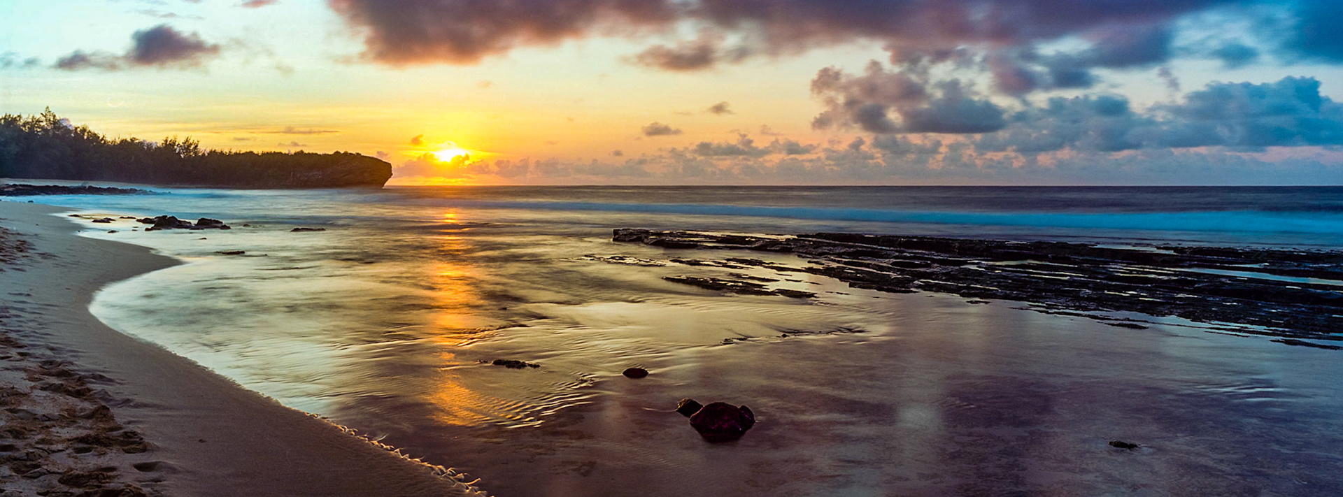 Shipwreck Beach - Koloa Kauai Hawaii