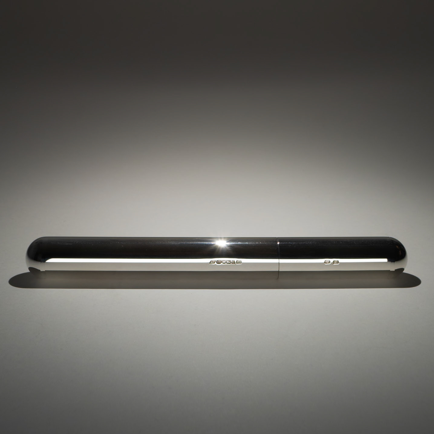 Bullet-ended Pen Box