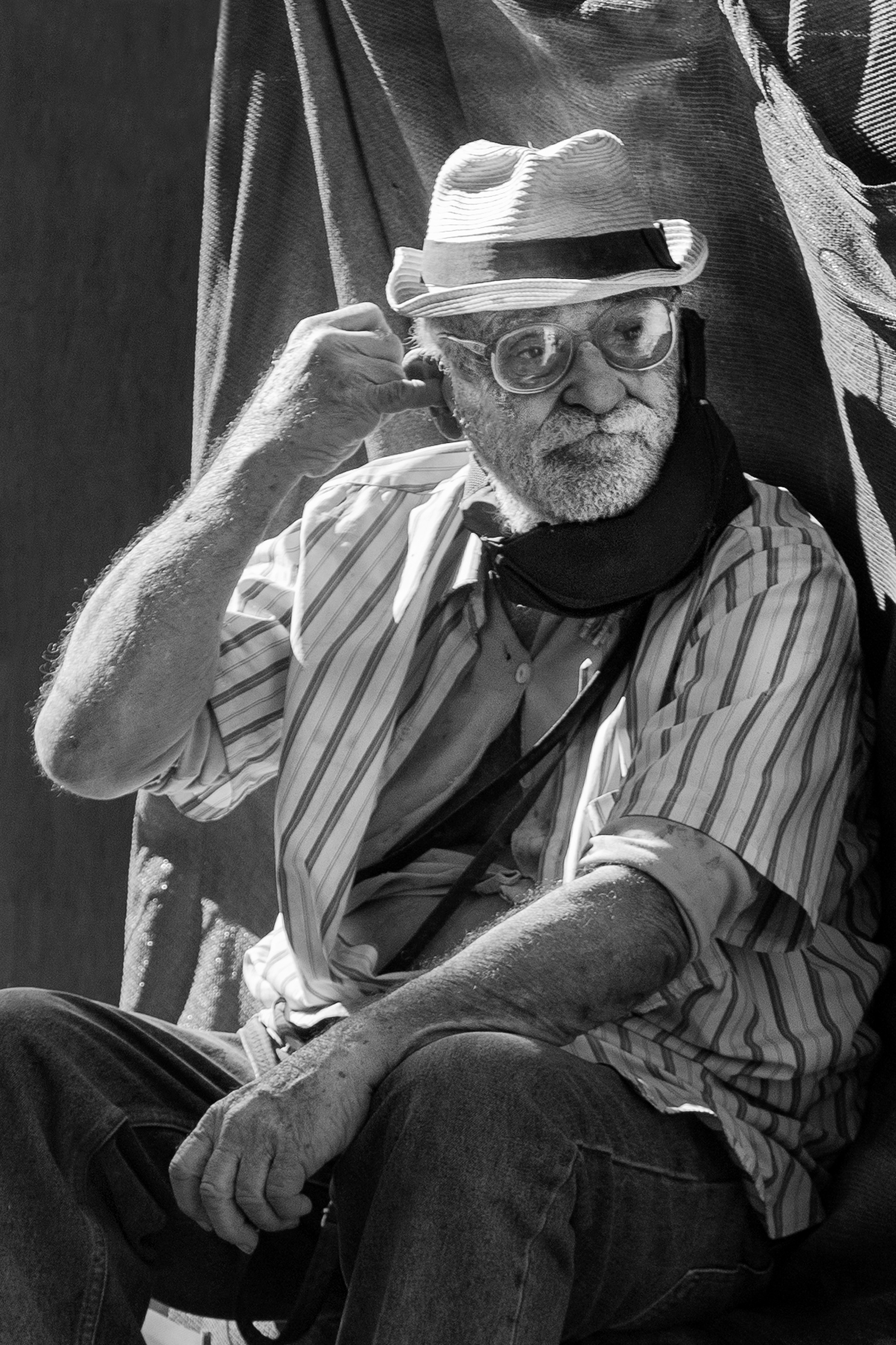 Street photography - caught in the act!