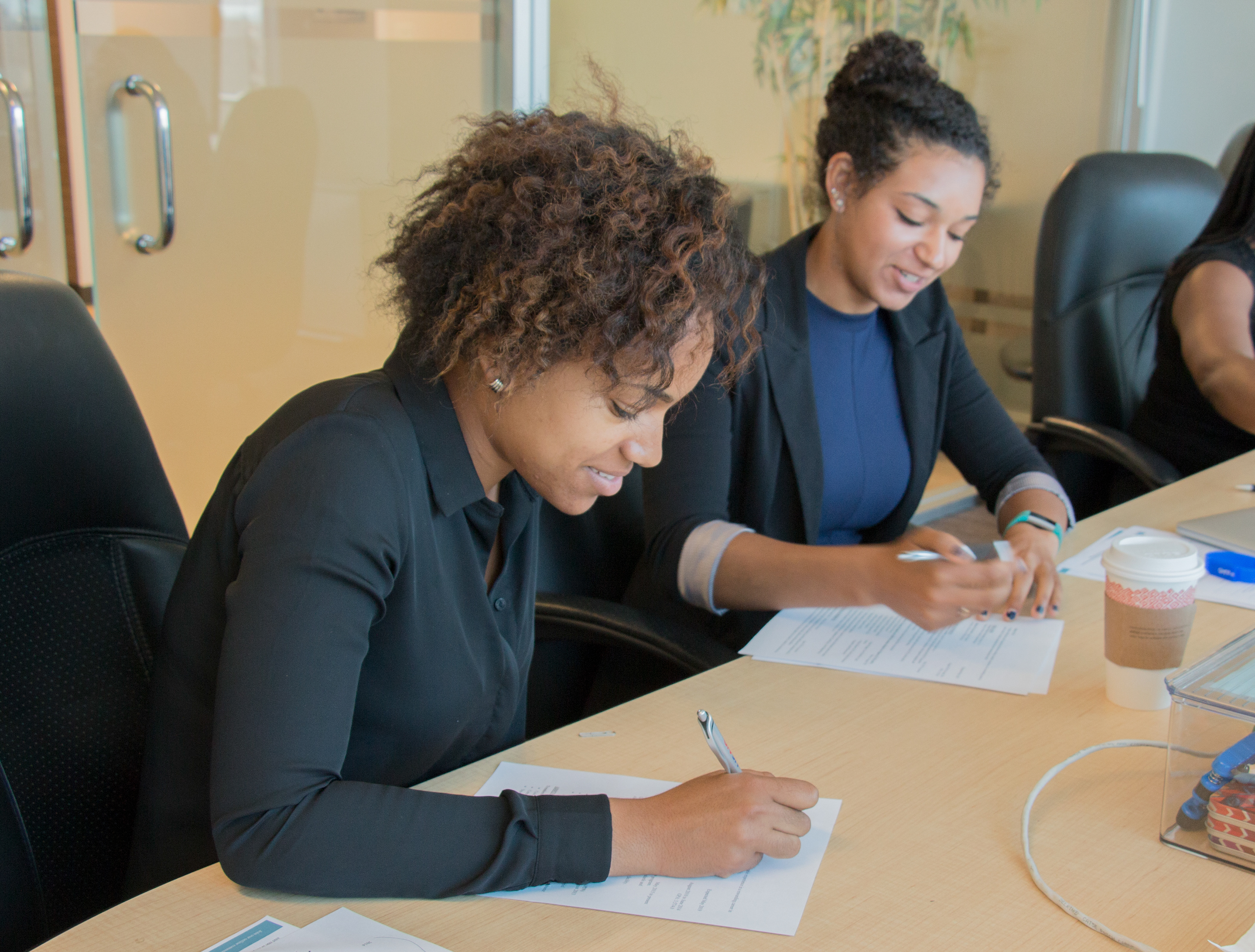 Students from Stanford's Center for Innovation in Global Health visited the GHFP-II Oakland office to learn more about the program and to learn some tips for revising their resumes.