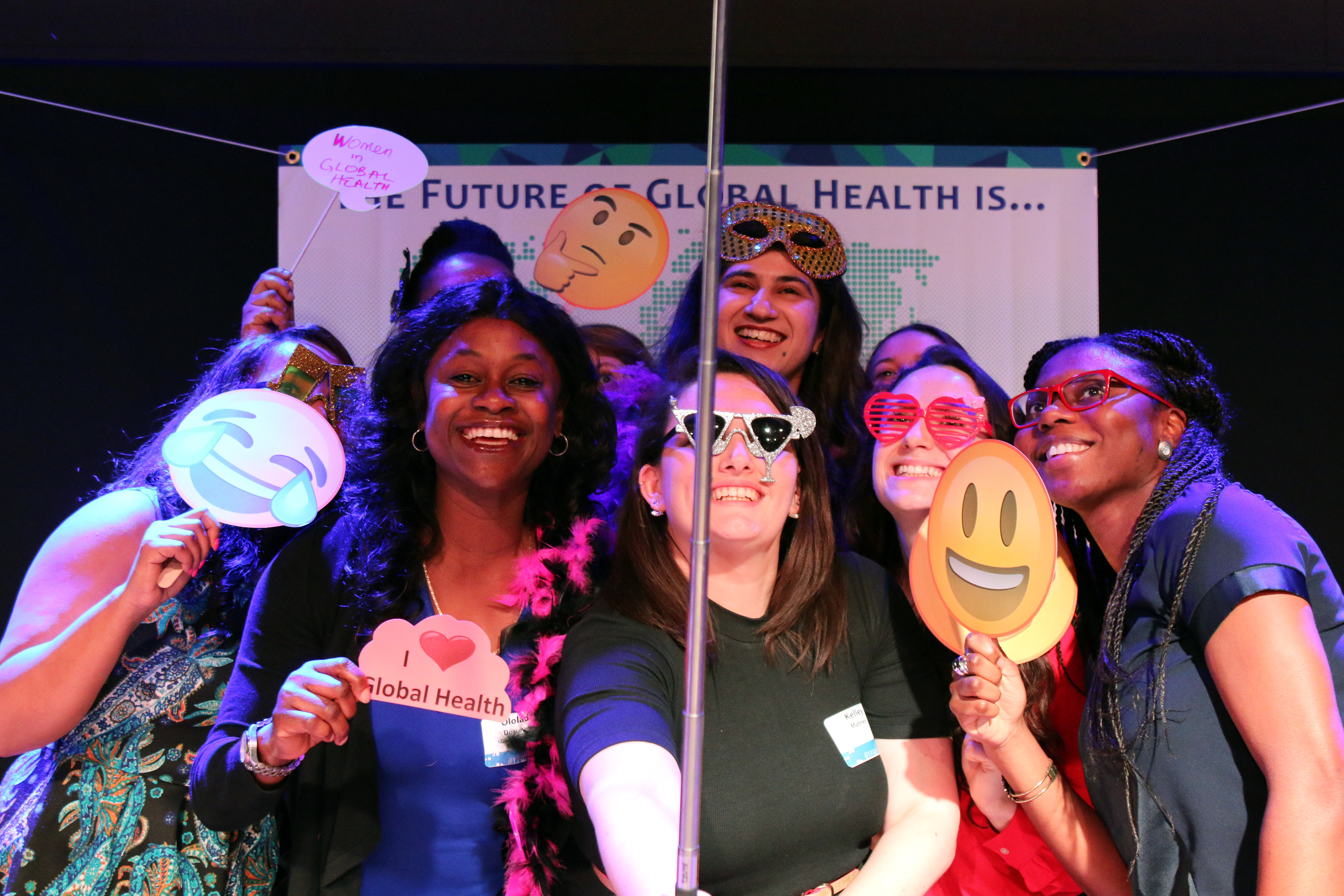 Attendees gather for a photo opp during The Future of Global Health 2017, an annual symposium for global health professionals to discuss industry-wide trends and challenges.